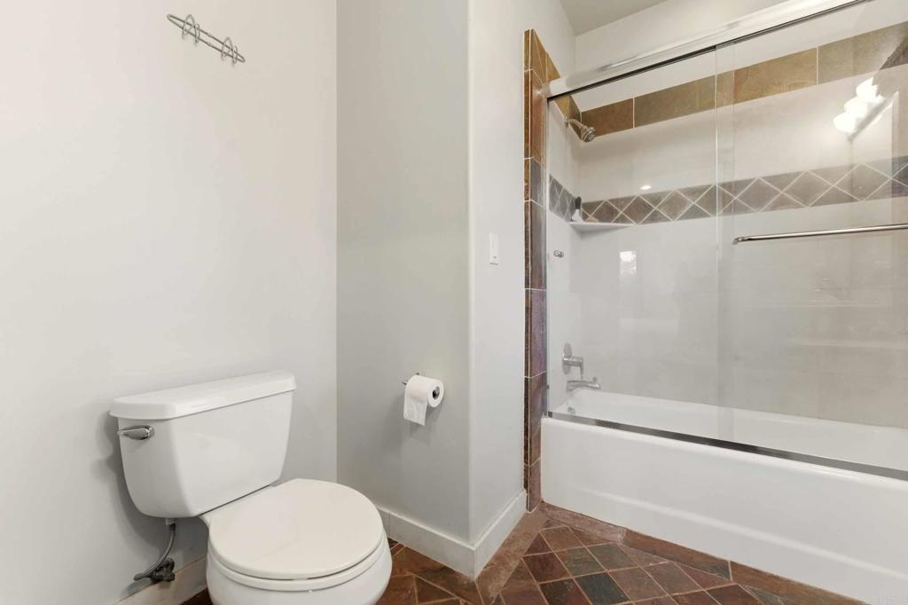 Jamul, California, 91935, United States, 5 Bedrooms Bedrooms, ,5 BathroomsBathrooms,Residential,For Sale,2005429