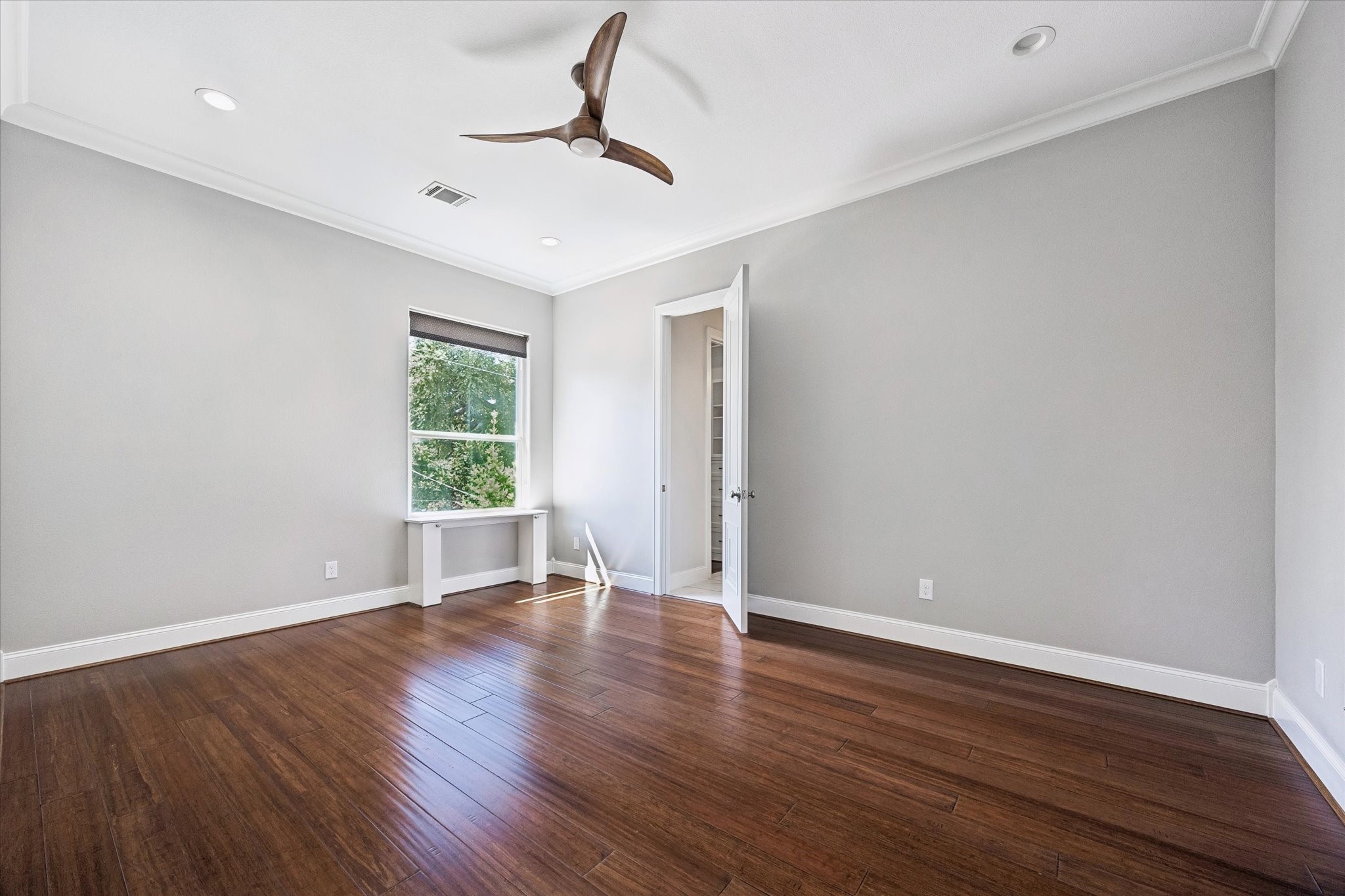  9761 Westview Drive - 物件實景