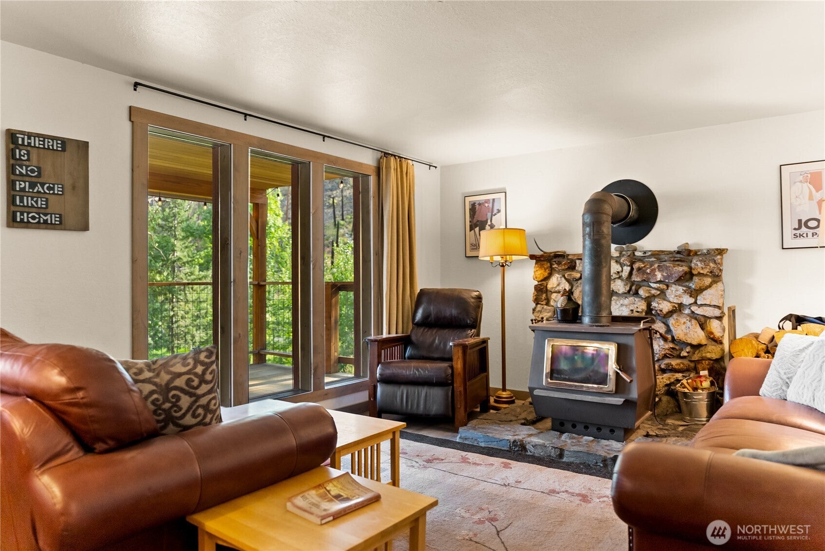 Okanogan, Washington, 98819, United States, 3 Bedrooms Bedrooms, ,1 BathroomBathrooms,Residential,For Sale,1989644