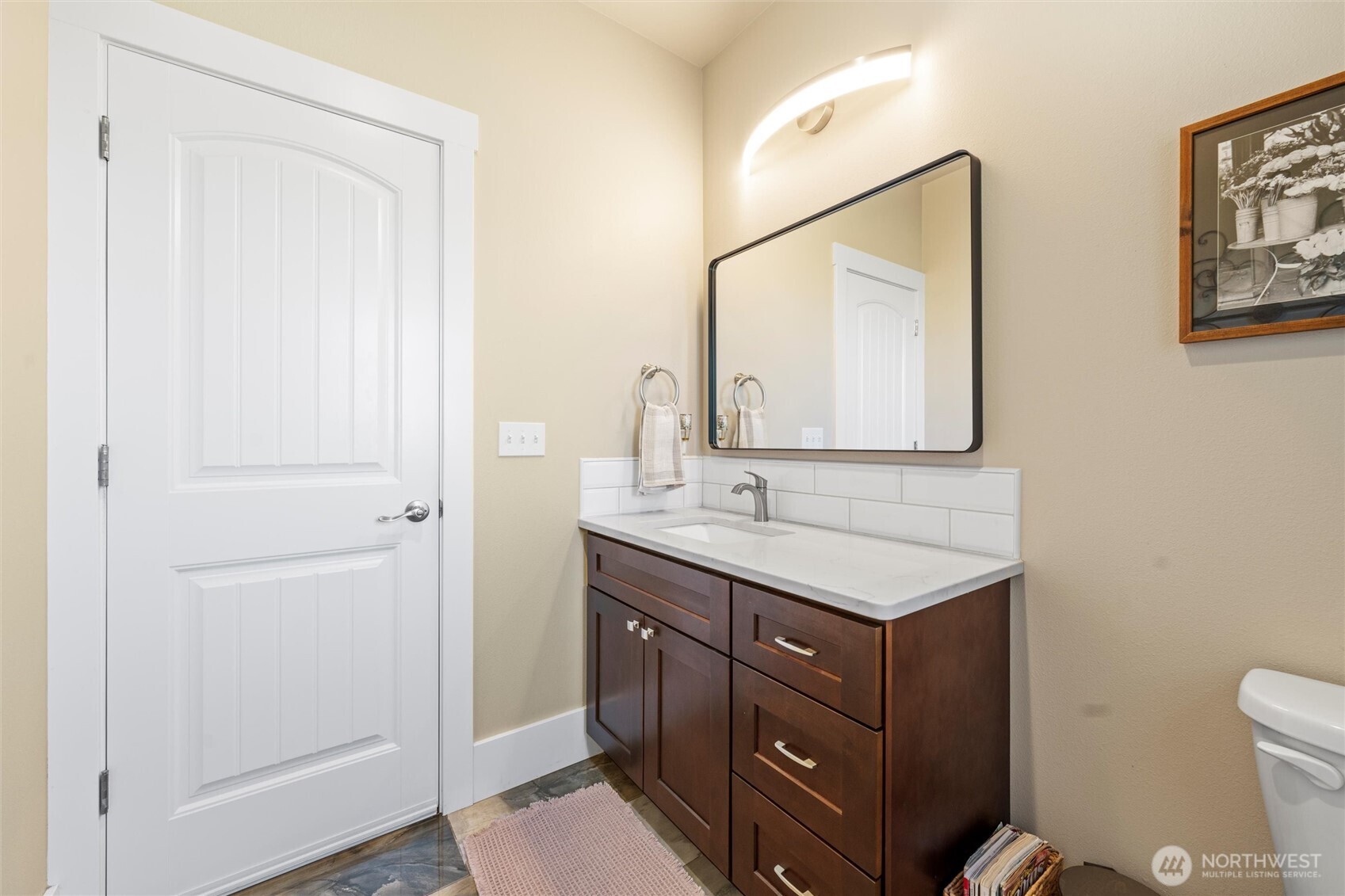 Moses Lake, Washington, 98837, United States, 3 Bedrooms Bedrooms, ,2 BathroomsBathrooms,Residential,For Sale,2002920