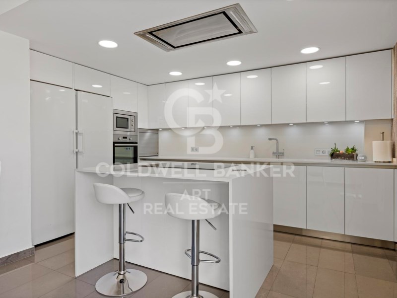 Marbella, Andalusia, ES, 4 Bedrooms Bedrooms, ,4 BathroomsBathrooms,Residential,For Sale,1804969