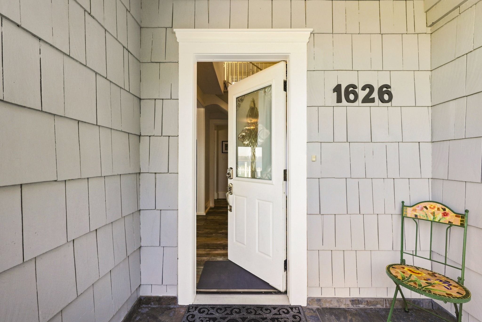  1626 Beach Dr NE, Tacoma, WA 98422 - 物件實景