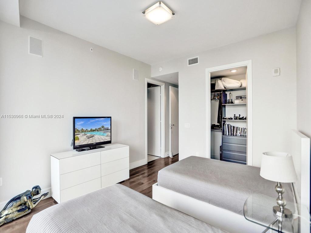 3250 NE 188th St Unit 207, Aventura, Florida, 33180, United States, 3 Bedrooms Bedrooms, ,5 BathroomsBathrooms,Residential,For Sale,3250 NE 188th St Unit 207,1480245