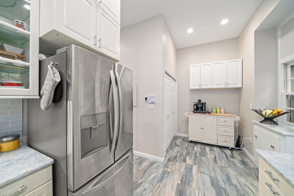 Brookline, Massachusetts, 02445, United States, 3 Bedrooms Bedrooms, ,2 BathroomsBathrooms,Residential,For Sale,1891424