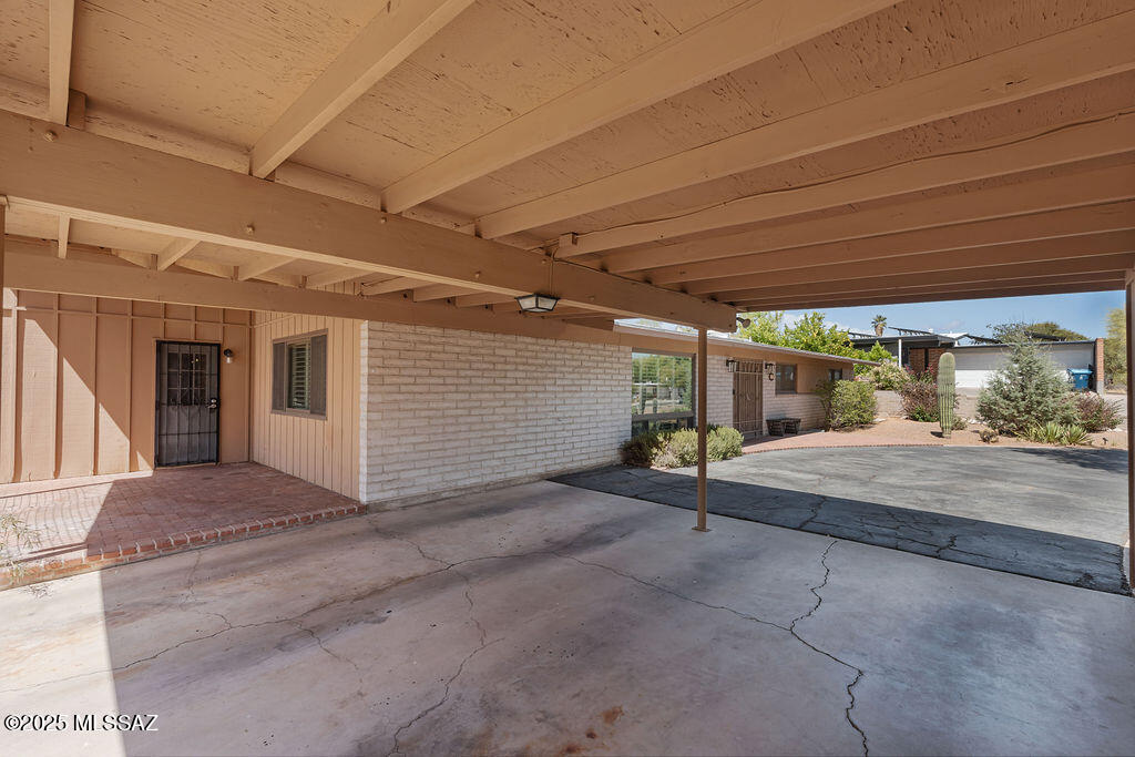 Tucson, Arizona, 85750, United States, 4 Bedrooms Bedrooms, ,3 BathroomsBathrooms,Residential,For Sale,1818132