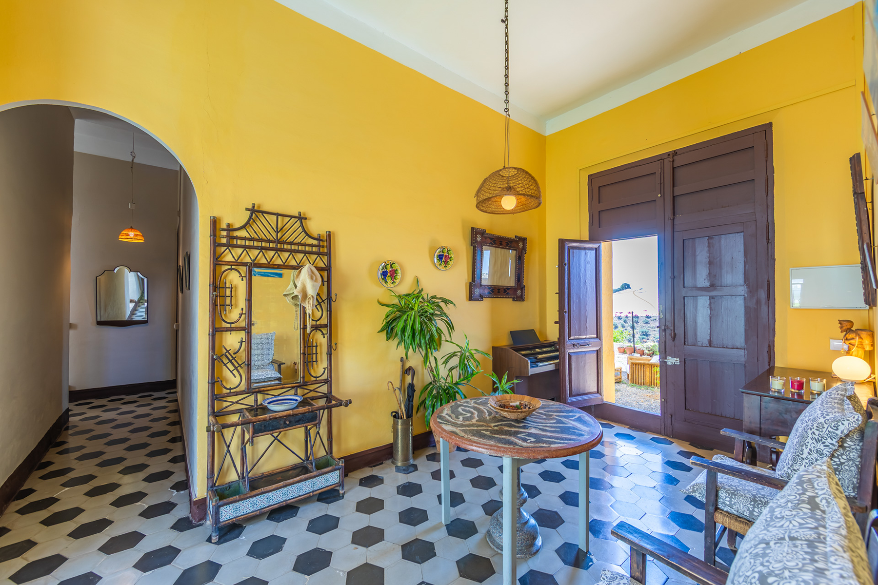  Colonial villa with olive farm near Montes de Málaga Natural Park - 物件實景