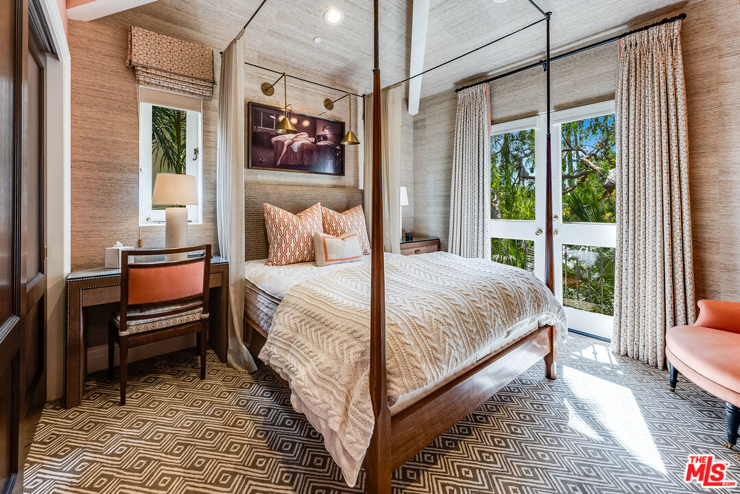 Beverly Hills, California, 90210, United States, 5 Bedrooms Bedrooms, ,6 BathroomsBathrooms,Residential,For Sale,1907457