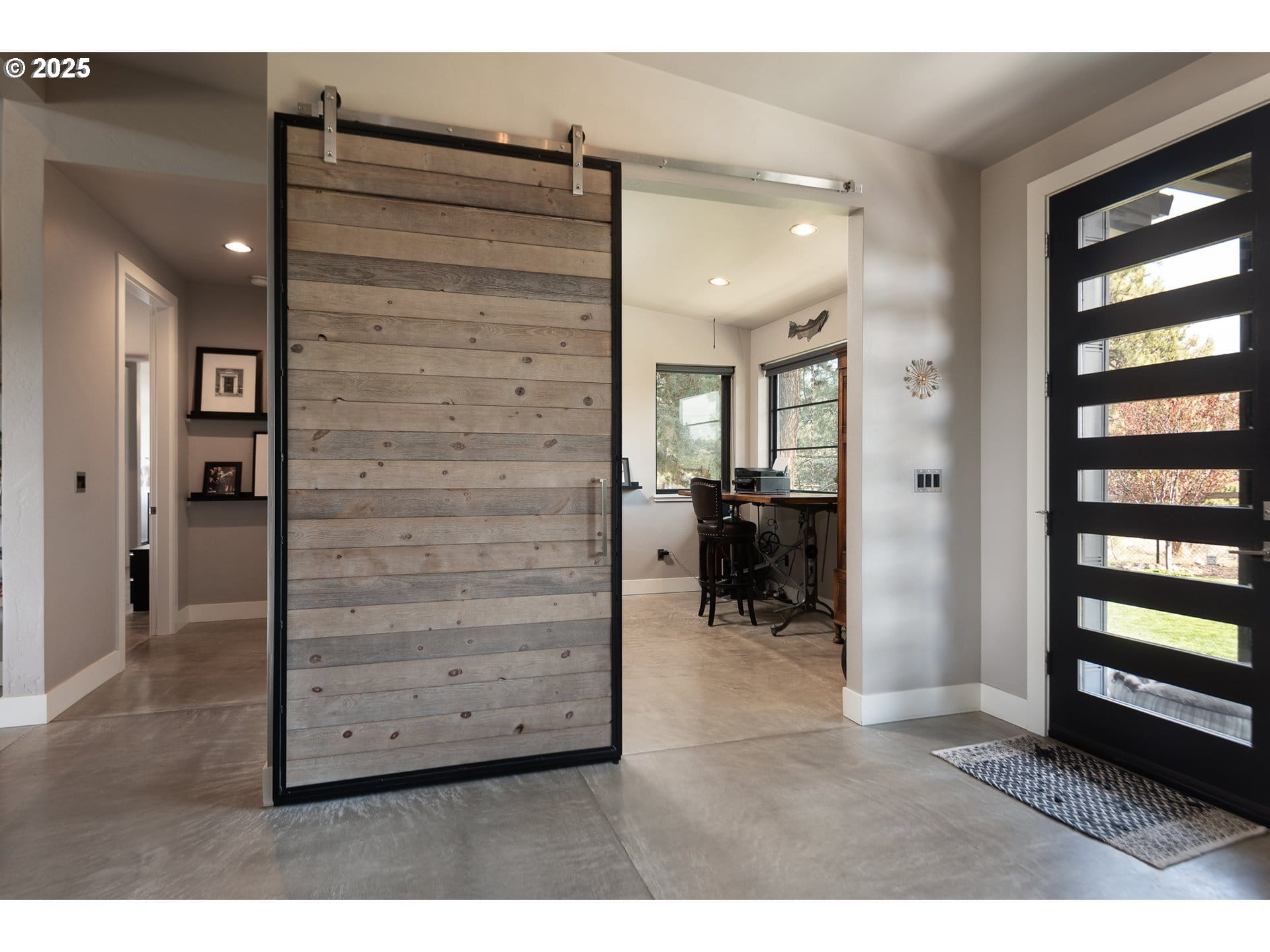  21060 KNOTT RD Bend, OR 97702 - 物件實景