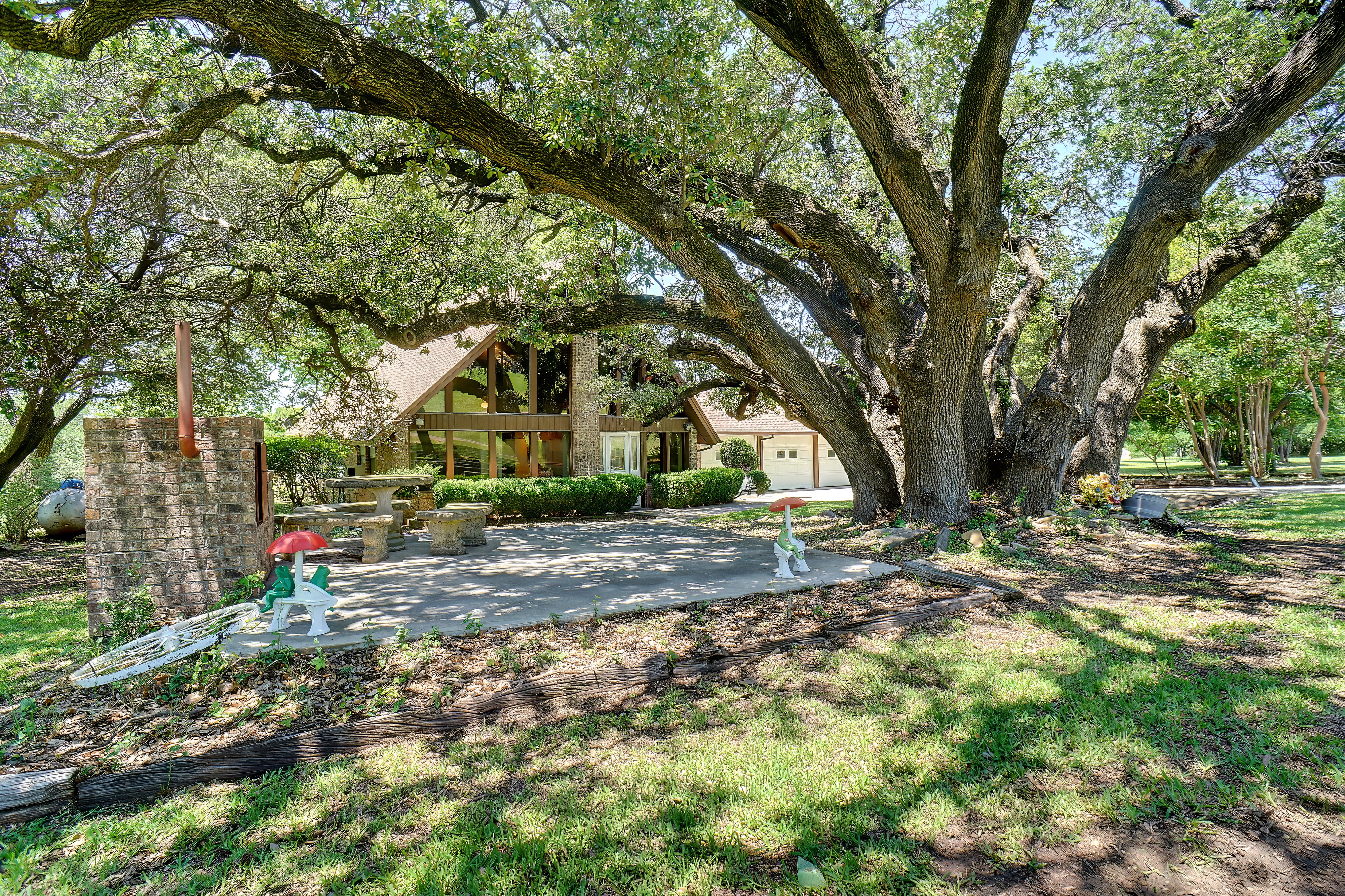 Bridgeport, Texas, 76426, United States, 4 Bedrooms Bedrooms, ,3 BathroomsBathrooms,Residential,For Sale,1981082