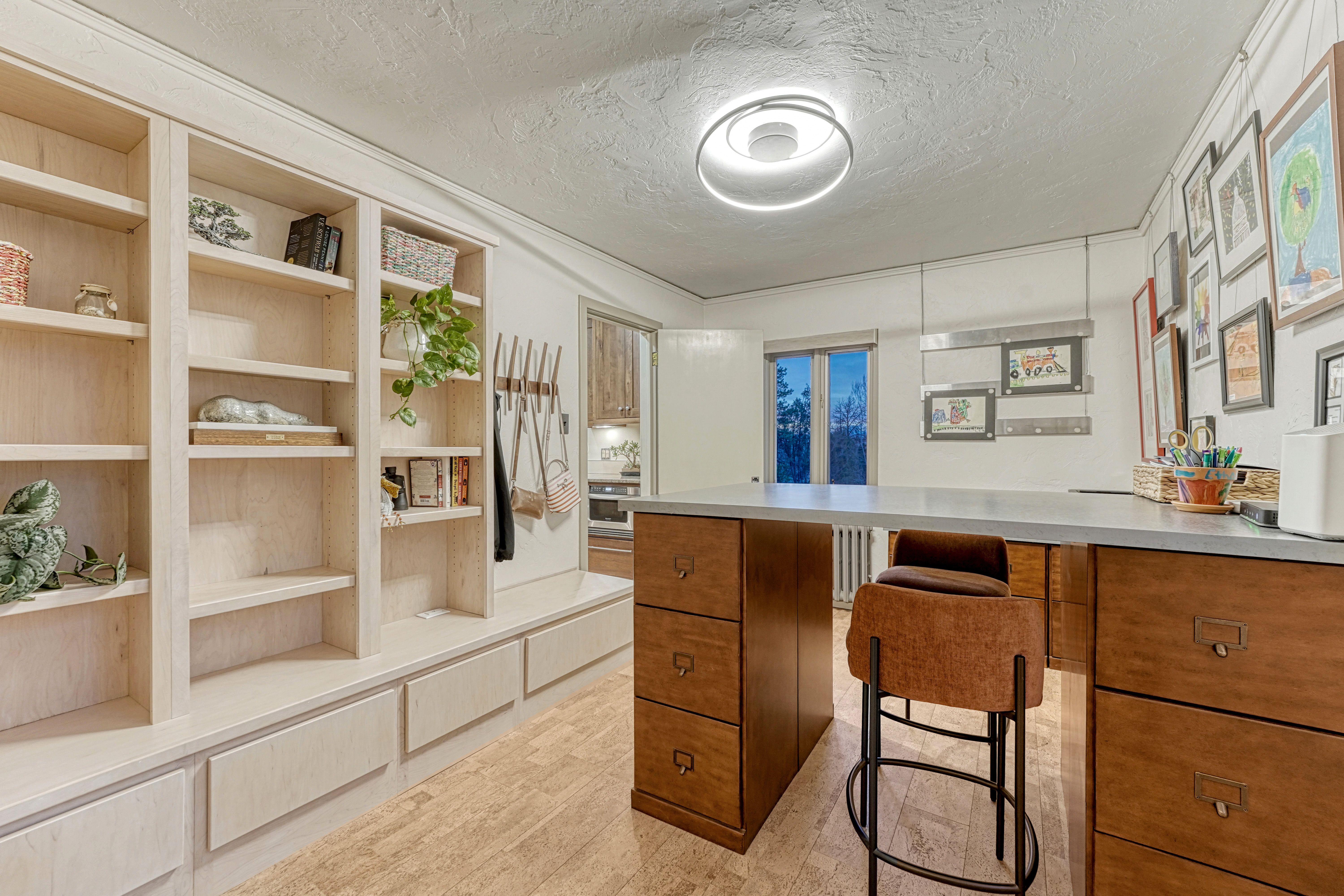  Introducing the Harold Florman House, a Rare and Authentic 1939 Pueblo Revival - 物件實景
