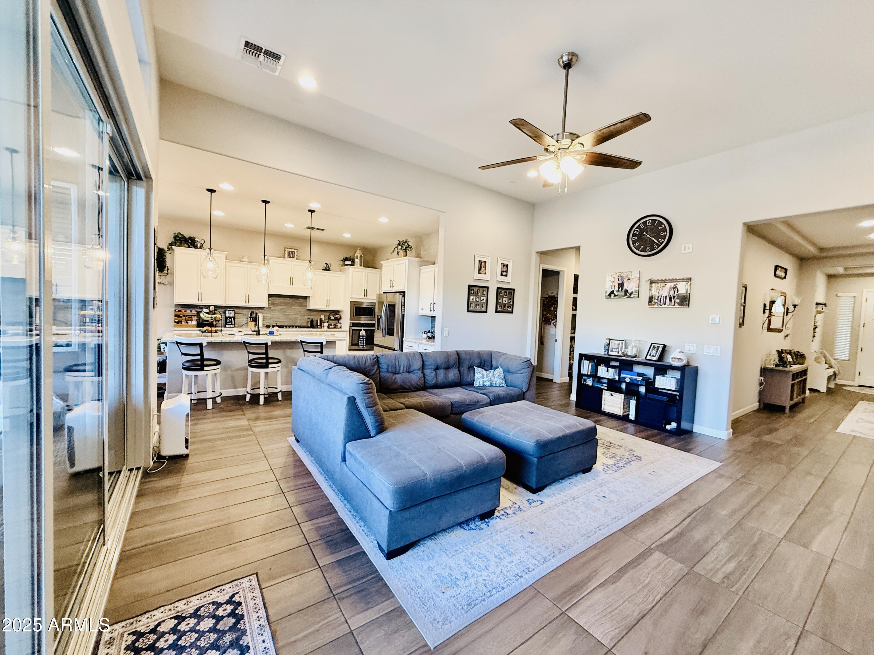 Litchfield Park, Arizona, 85340, United States, 3 Bedrooms Bedrooms, ,3 BathroomsBathrooms,Residential,For Sale,1989553