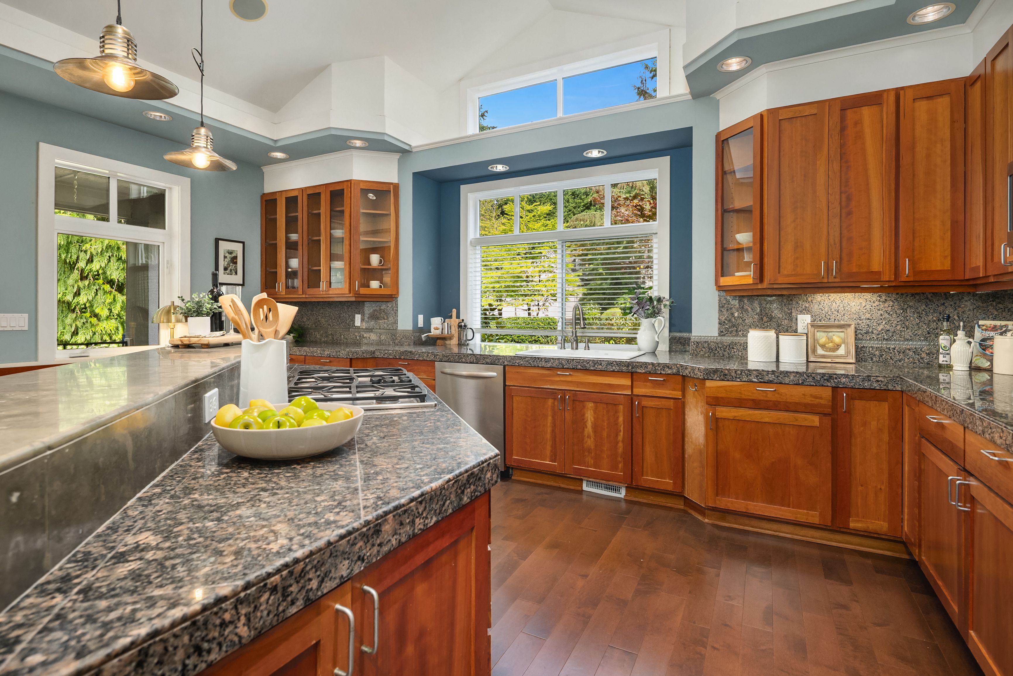  5245 Jung Frau Place NW, Issaquah, WA 98027 - 物件實景