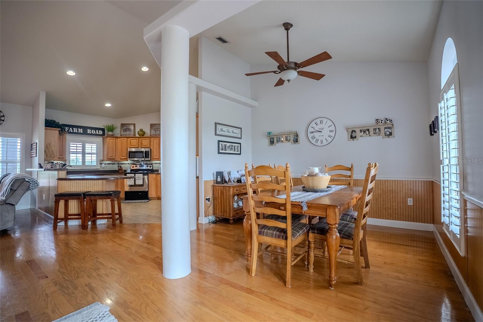 GROVELAND, Florida, 34736, United States, 4 Bedrooms Bedrooms, ,3 BathroomsBathrooms,Residential,For Sale,1759294