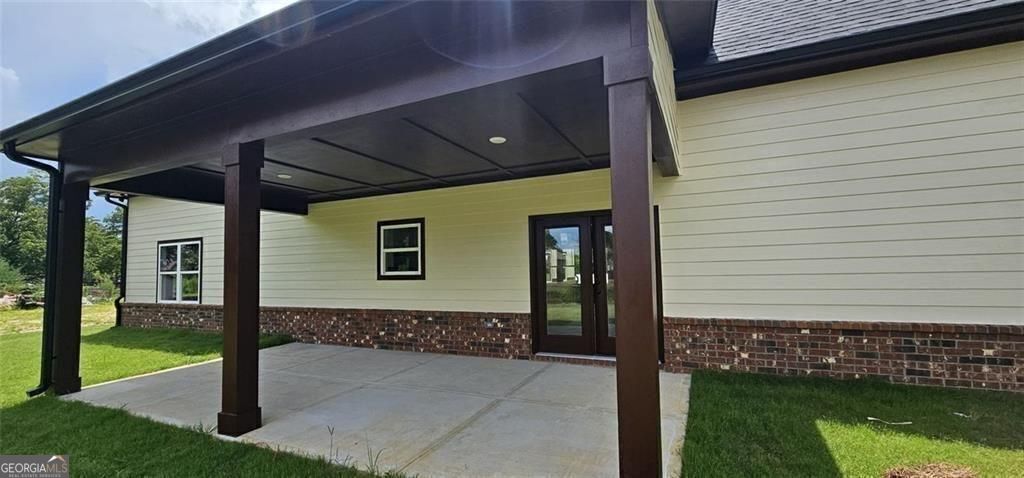 Loganville, Georgia, 30052, United States, 4 Bedrooms Bedrooms, ,4 BathroomsBathrooms,Residential,For Sale,1894991