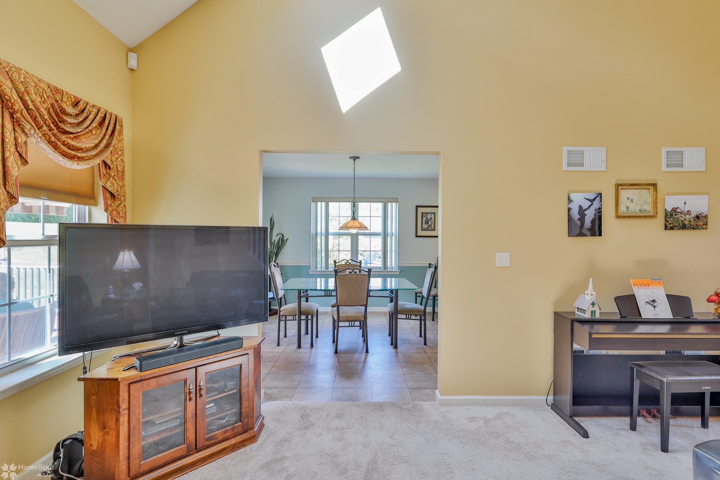 Allentown, Pennsylvania, 18104, United States, 4 Bedrooms Bedrooms, ,3 BathroomsBathrooms,Residential,For Sale,1937025