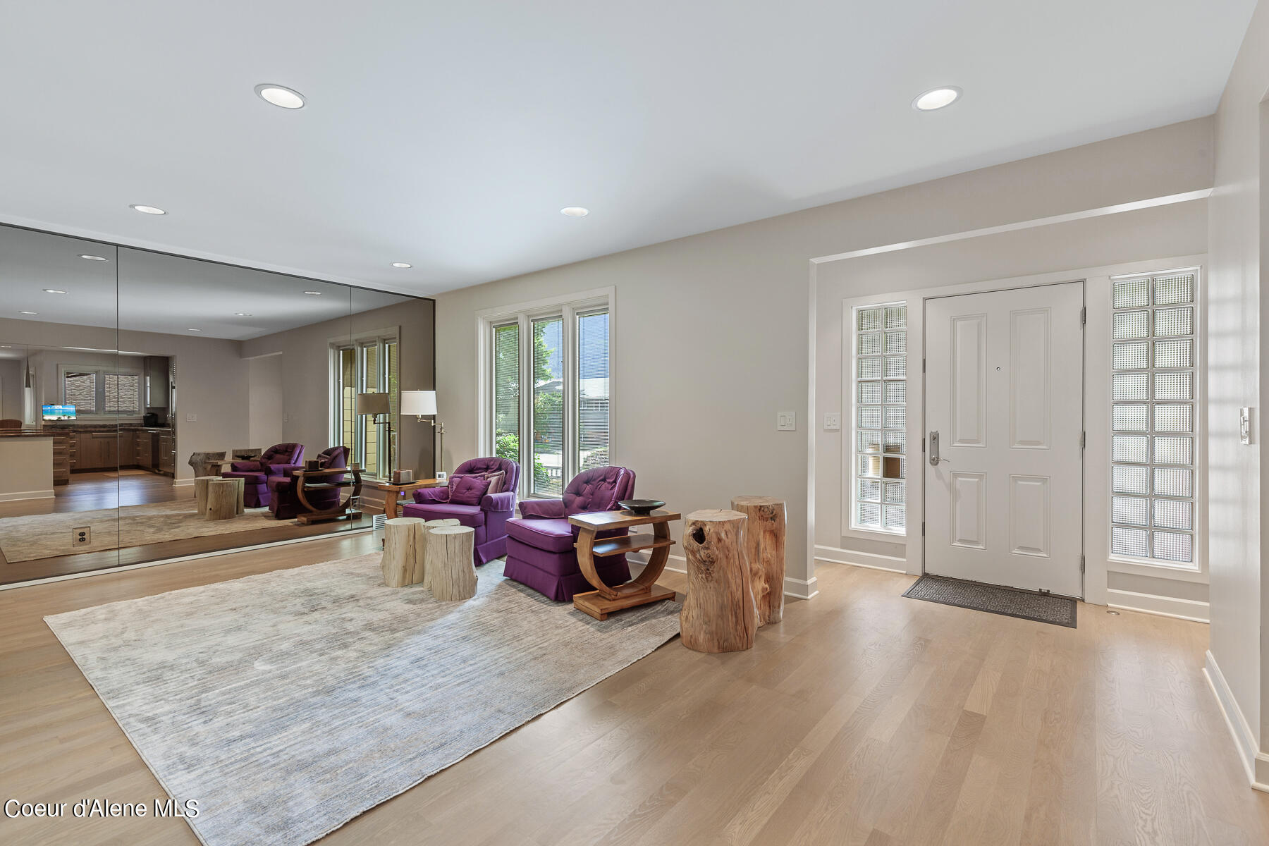 Kellogg, Idaho, 83837, United States, 3 Bedrooms Bedrooms, ,3 BathroomsBathrooms,Residential,For Sale,1915228