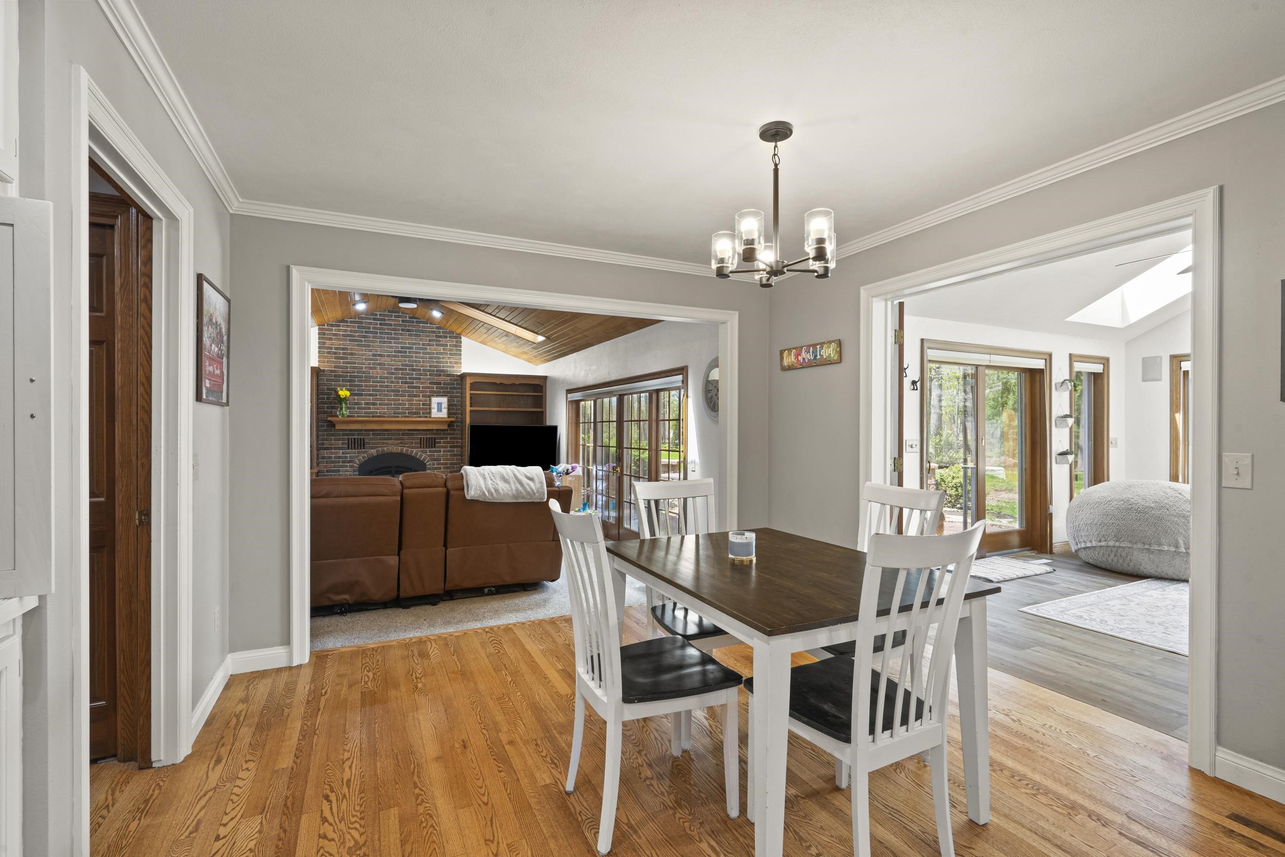 Appleton, Wisconsin, 54915, United States, 4 Bedrooms Bedrooms, ,4 BathroomsBathrooms,Residential,For Sale,1921997