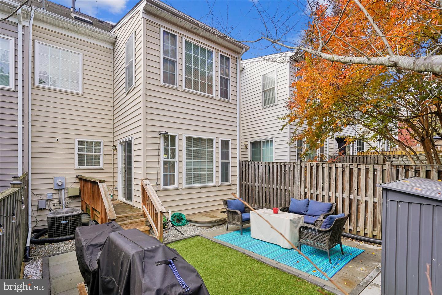 Woodbridge, Virginia, 22191, United States, 3 Bedrooms Bedrooms, ,4 BathroomsBathrooms,Residential,For Sale,1989023