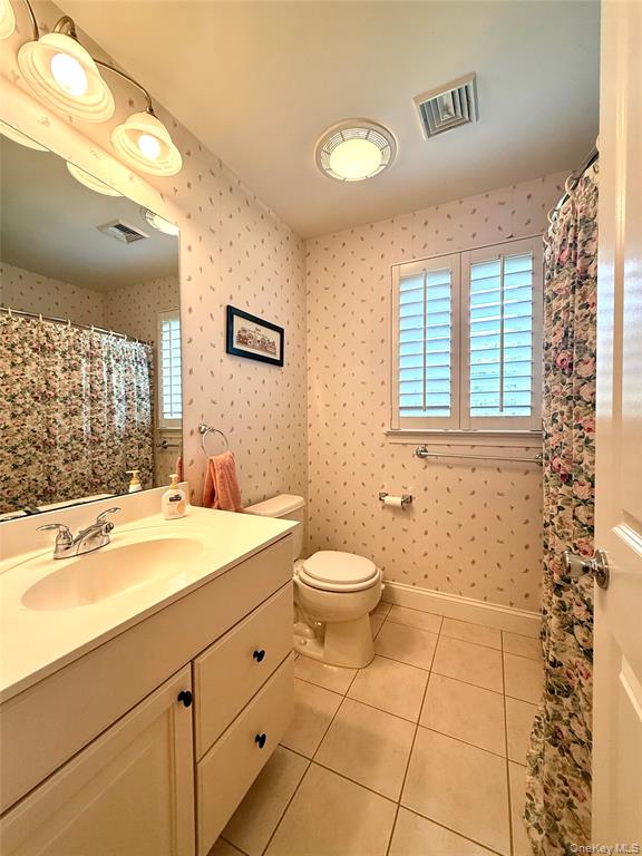 Hyde Park, New York, 12538, United States, 3 Bedrooms Bedrooms, ,4 BathroomsBathrooms,Residential,For Sale,1977599