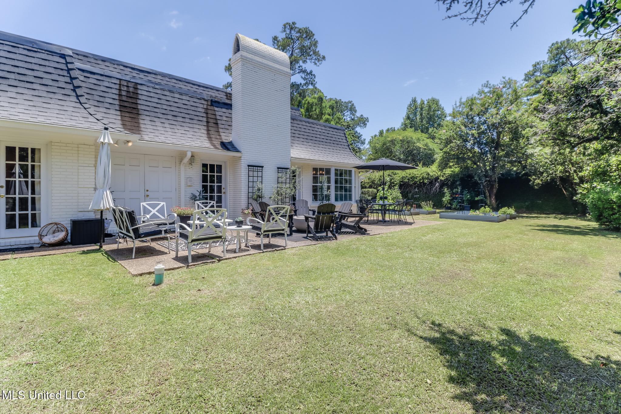 Gulfport, Mississippi, 39507, United States, 4 Bedrooms Bedrooms, ,4 BathroomsBathrooms,Residential,For Sale,1876501