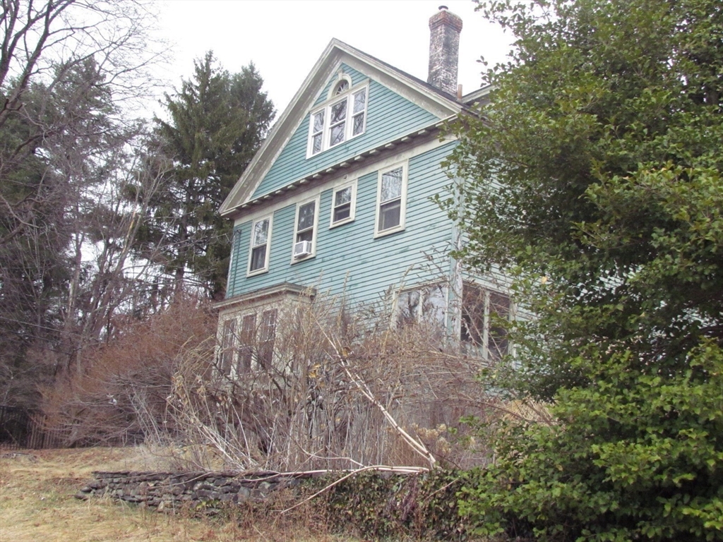 Lunenburg, Massachusetts, 01462, United States, 3 Bedrooms Bedrooms, ,3 BathroomsBathrooms,Residential,For Sale,1967616