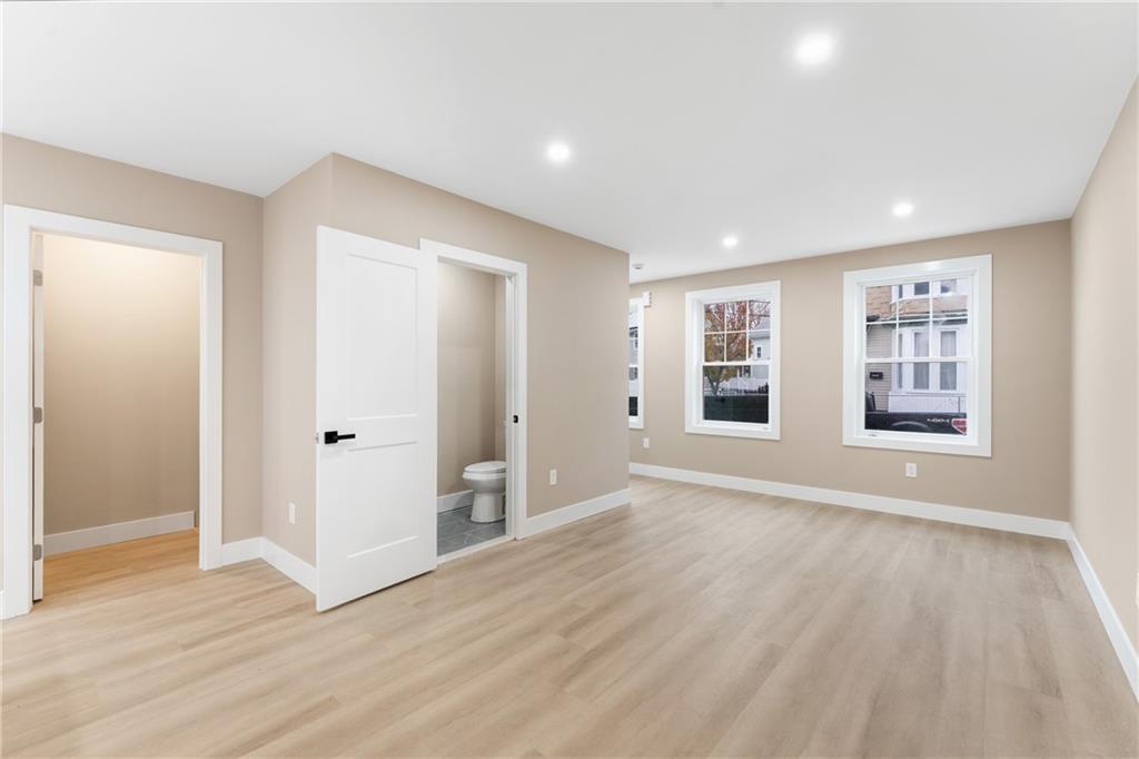 Providence, Rhode Island, 02907, United States, 6 Bedrooms Bedrooms, ,4 BathroomsBathrooms,Residential,For Sale,2005298