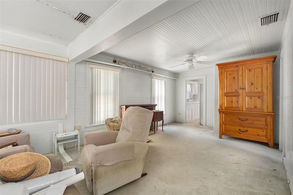 Bradenton Beach, Florida, 34217, United States, 2 Bedrooms Bedrooms, ,2 BathroomsBathrooms,Residential,For Sale,1973722