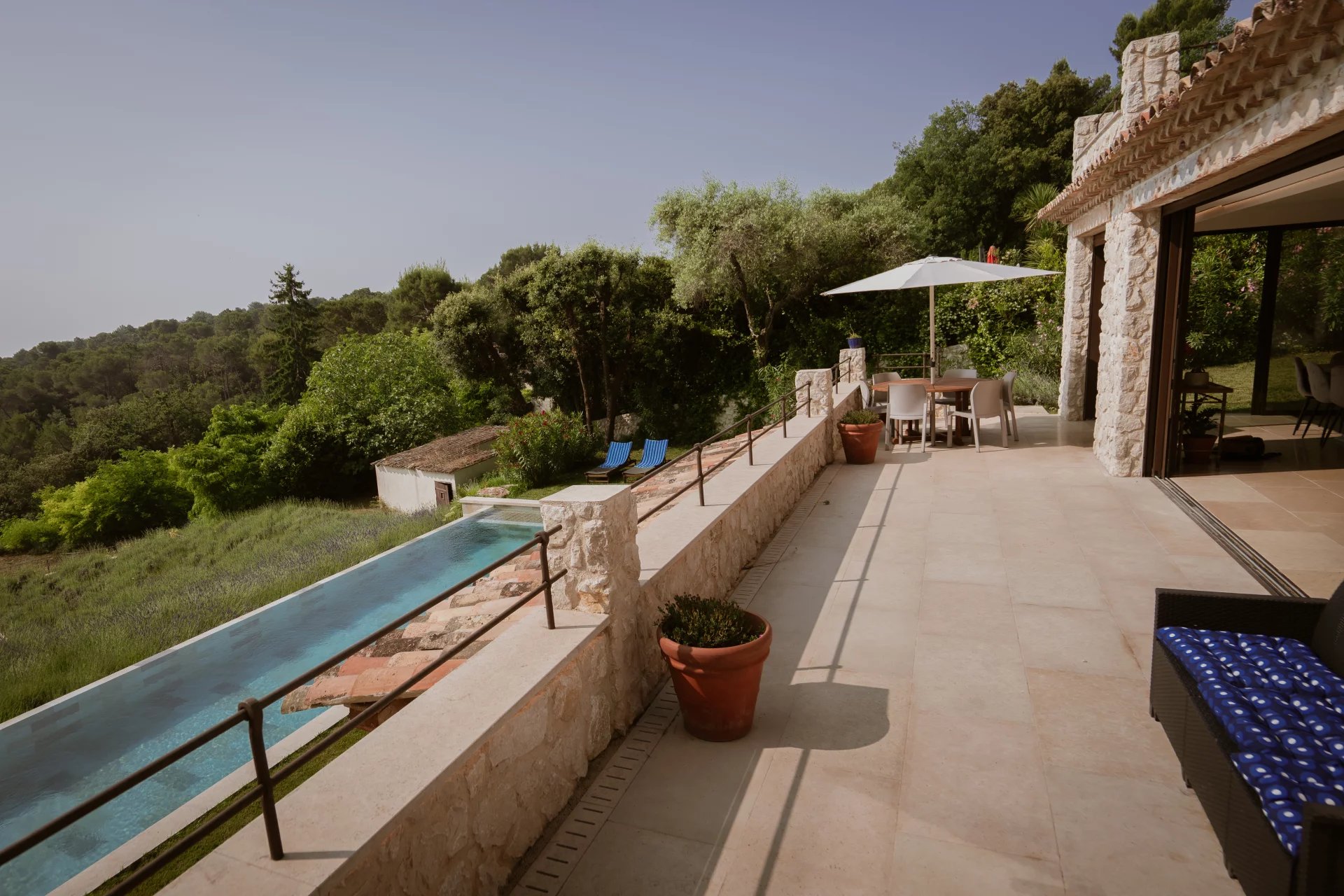 Saint-Paul-de-Vence, Provence-Alpes-Côte d’Azur, 06570, FR, 6 Bedrooms Bedrooms, ,Residential,For Sale,1988303
