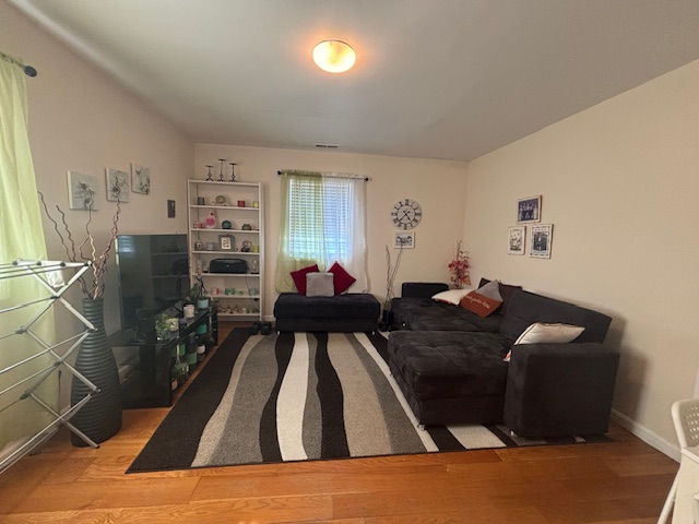 West Haven, Connecticut, 06516, United States, 5 Bedrooms Bedrooms, ,4 BathroomsBathrooms,Residential,For Sale,2048244
