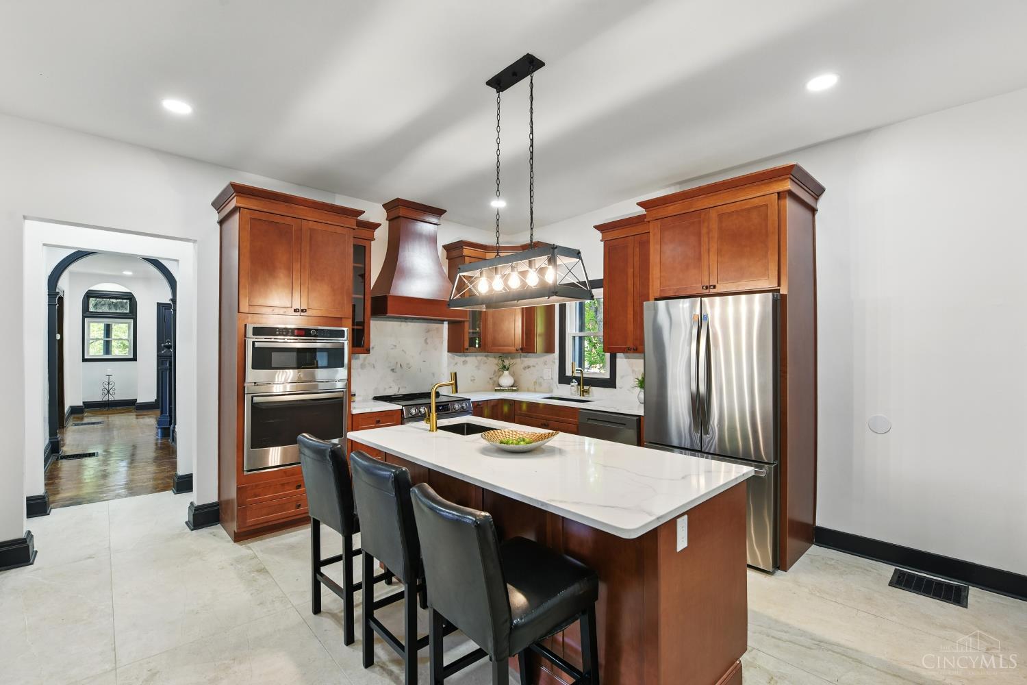 Cincinnati, Ohio, 45229, United States, 7 Bedrooms Bedrooms, ,5 BathroomsBathrooms,Residential,For Sale,1821306