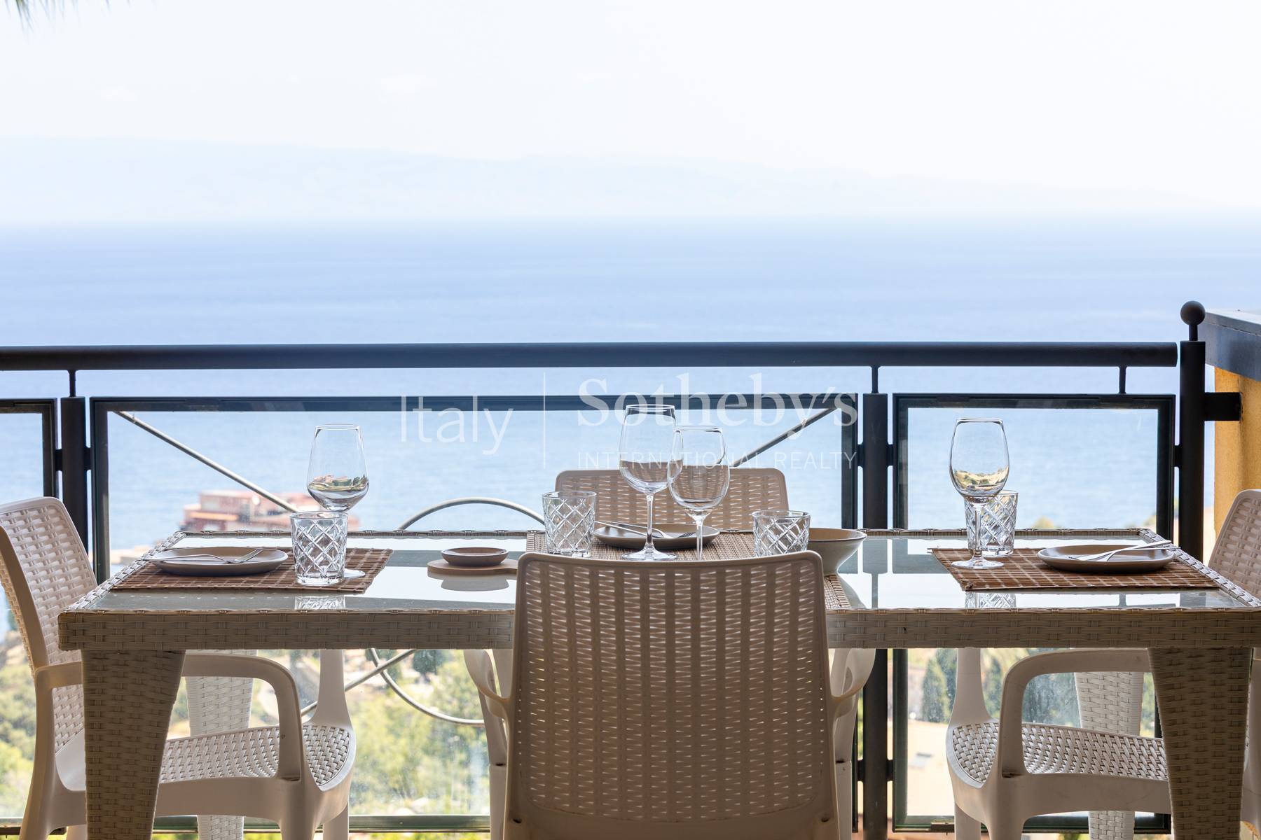  Sea-view apartment in an exclusive residence - 物件實景