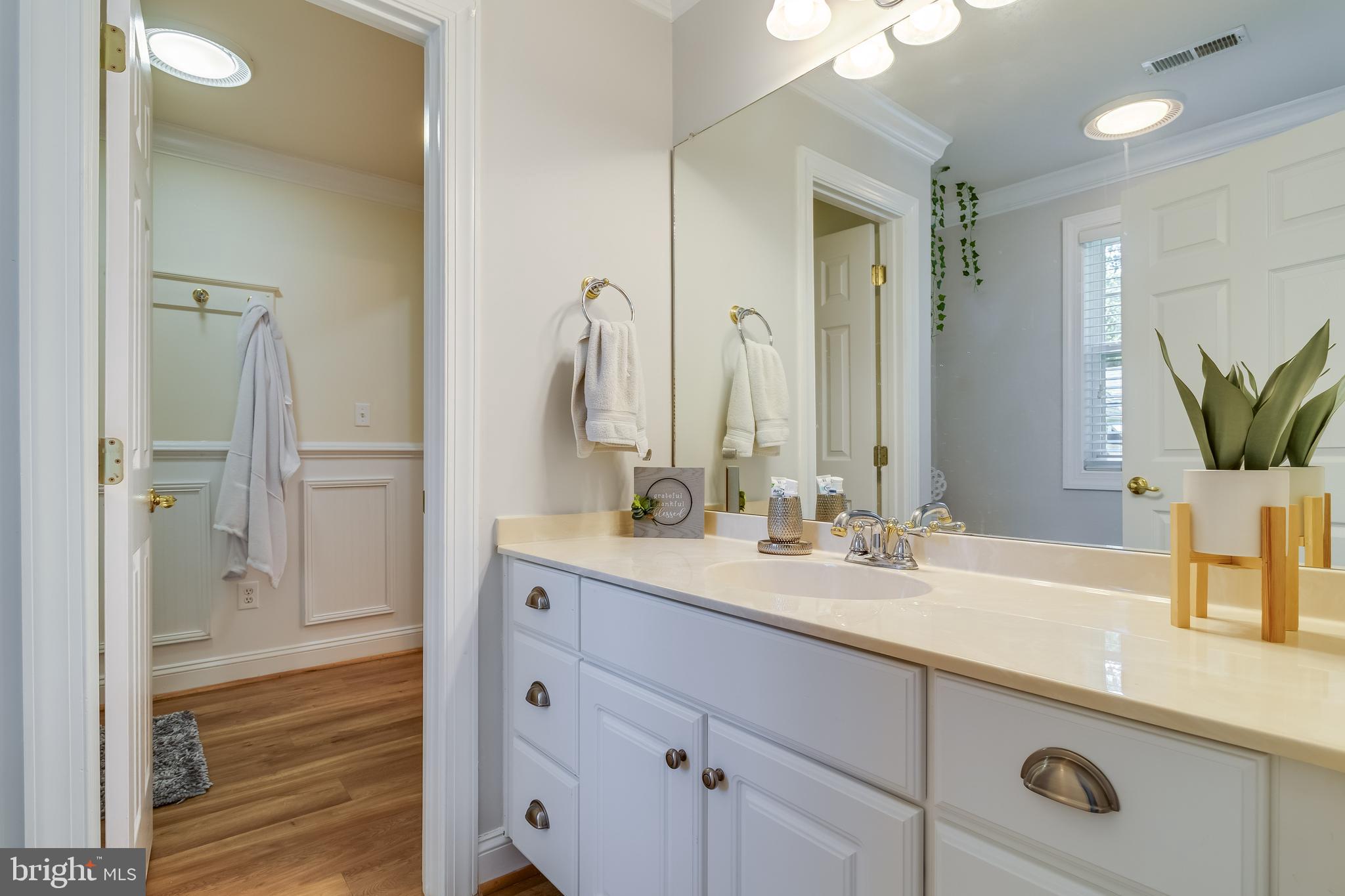 Swan Point, Maryland, 20645, United States, 5 Bedrooms Bedrooms, ,4 BathroomsBathrooms,Residential,For Sale,2008608