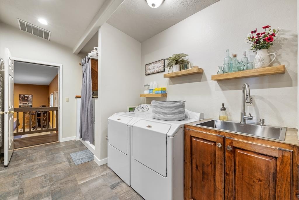 McCall, Idaho, 83638, United States, 4 Bedrooms Bedrooms, ,2 BathroomsBathrooms,Residential,For Sale,1828717