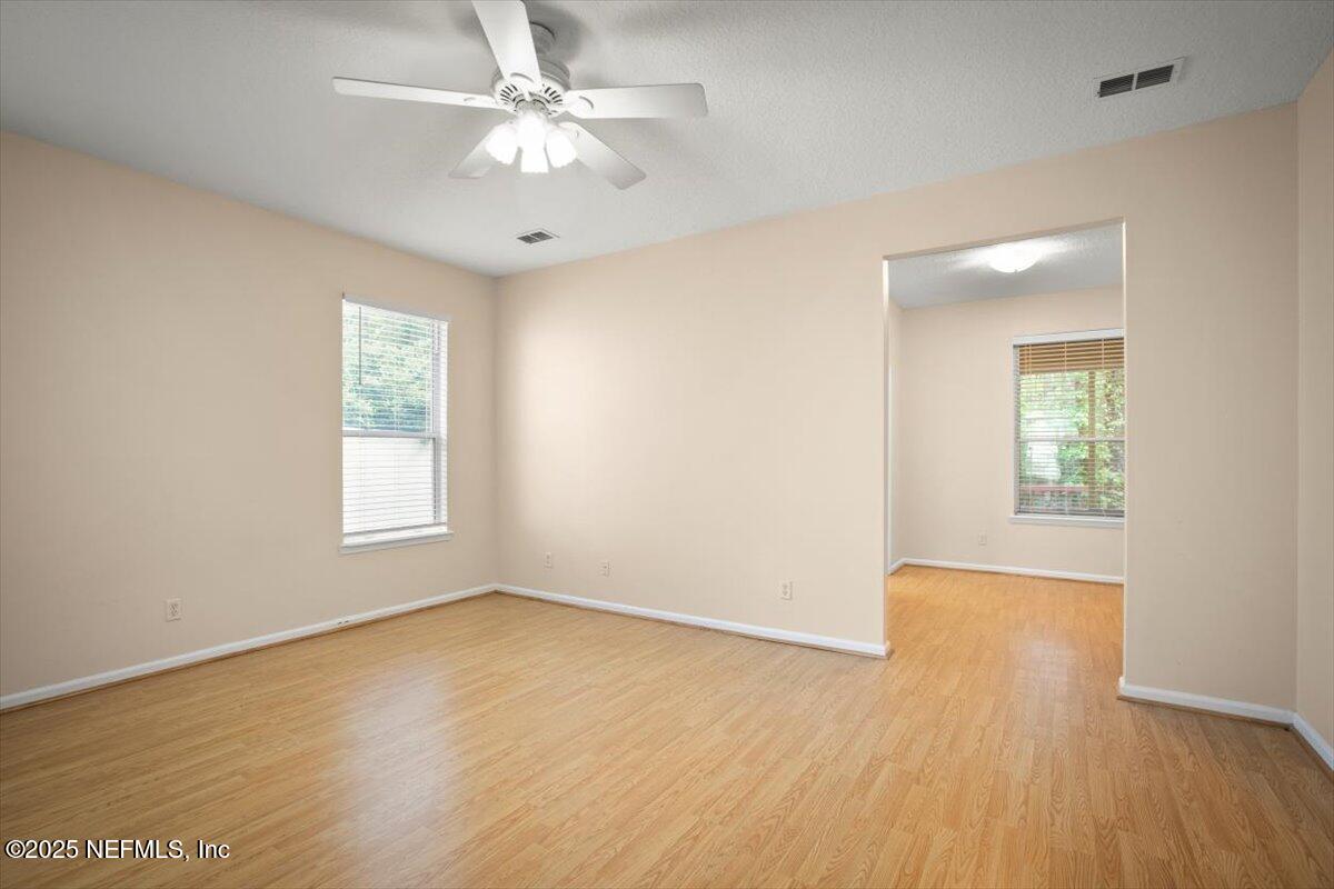 Jacksonville, Florida, 32256, United States, 5 Bedrooms Bedrooms, ,3 BathroomsBathrooms,Residential,For Sale,1975444