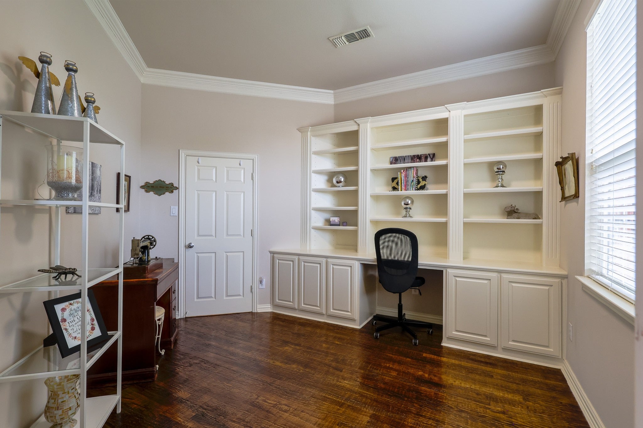 Frisco, Texas, 75036, United States, 5 Bedrooms Bedrooms, ,4 BathroomsBathrooms,Residential,For Sale,1982695