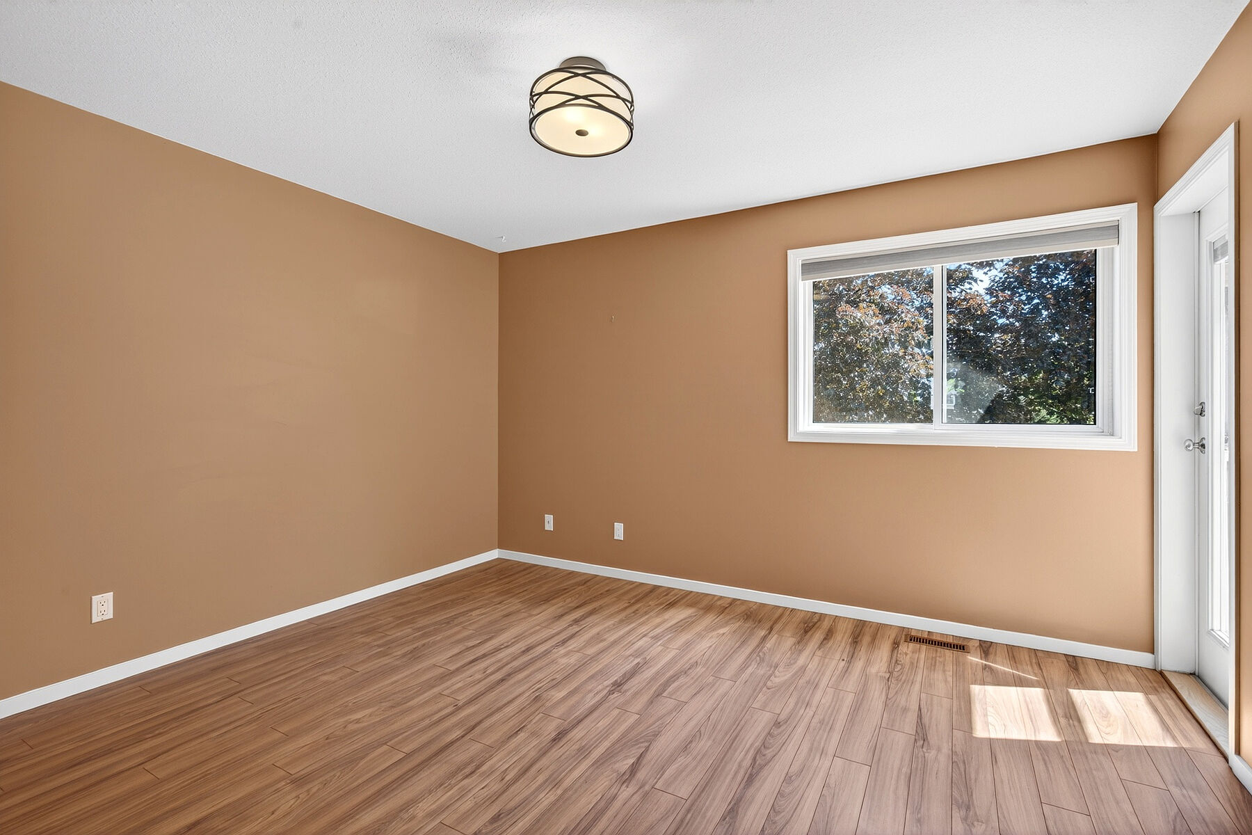  Move-In Ready Townhome - 物件實景