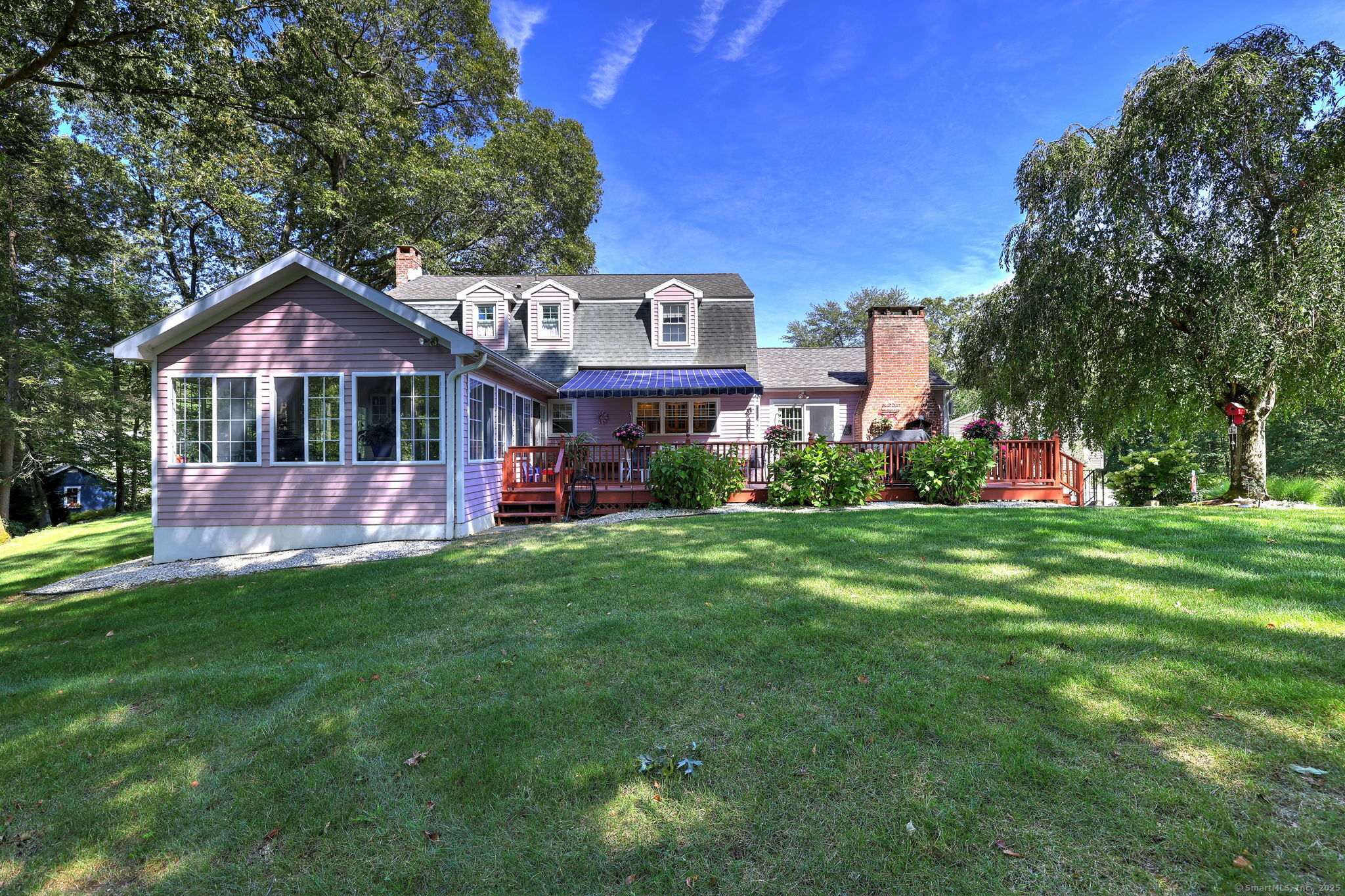 Milford, Connecticut, 06461, United States, 3 Bedrooms Bedrooms, ,3 BathroomsBathrooms,Residential,For Sale,1938642
