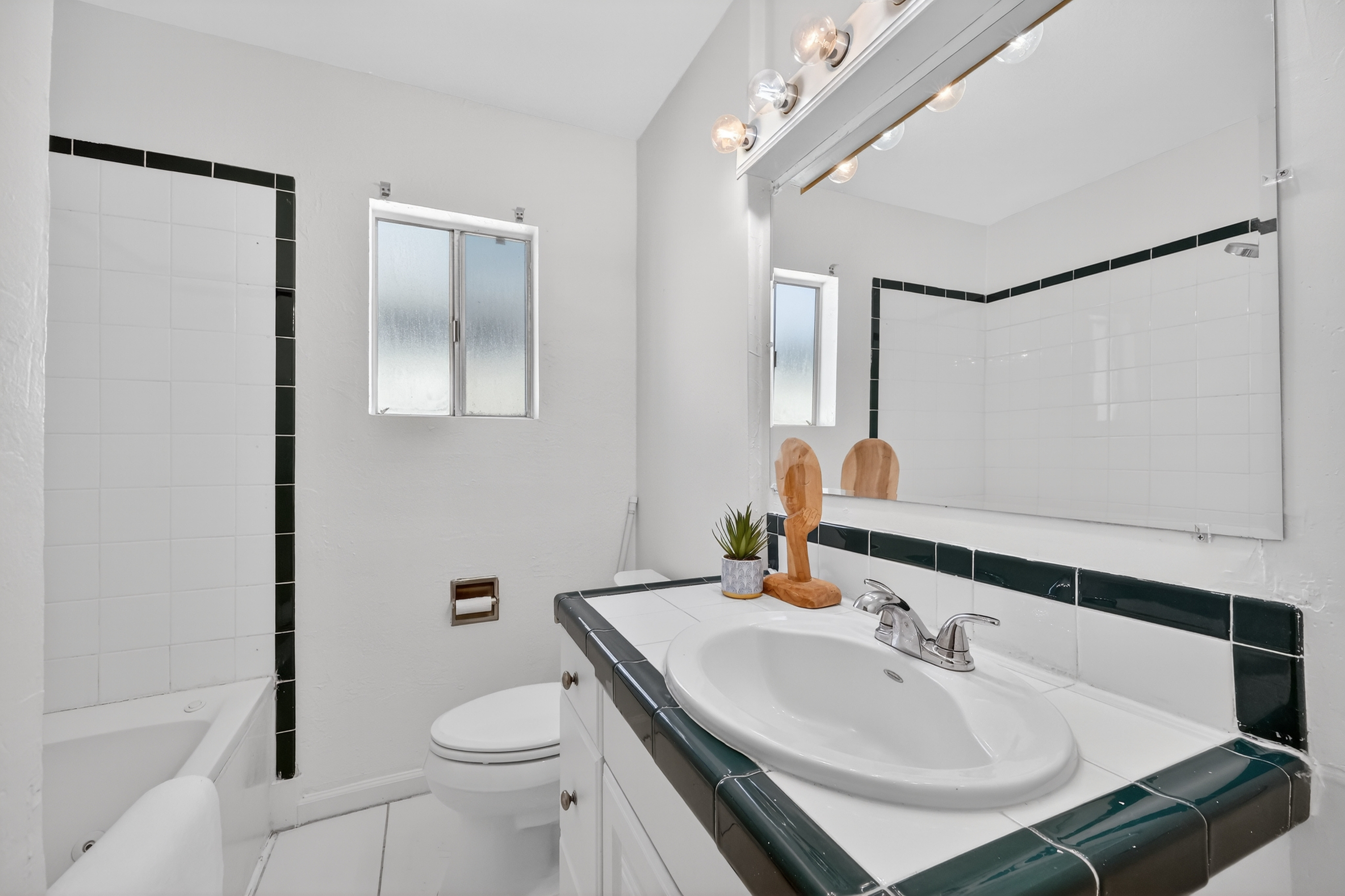  3459 37th Street, Sacramento, CA 95817 - 物件實景