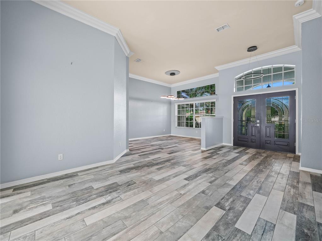 Plant City, Florida, 33566, United States, 5 Bedrooms Bedrooms, ,3 BathroomsBathrooms,Residential,For Sale,1892760