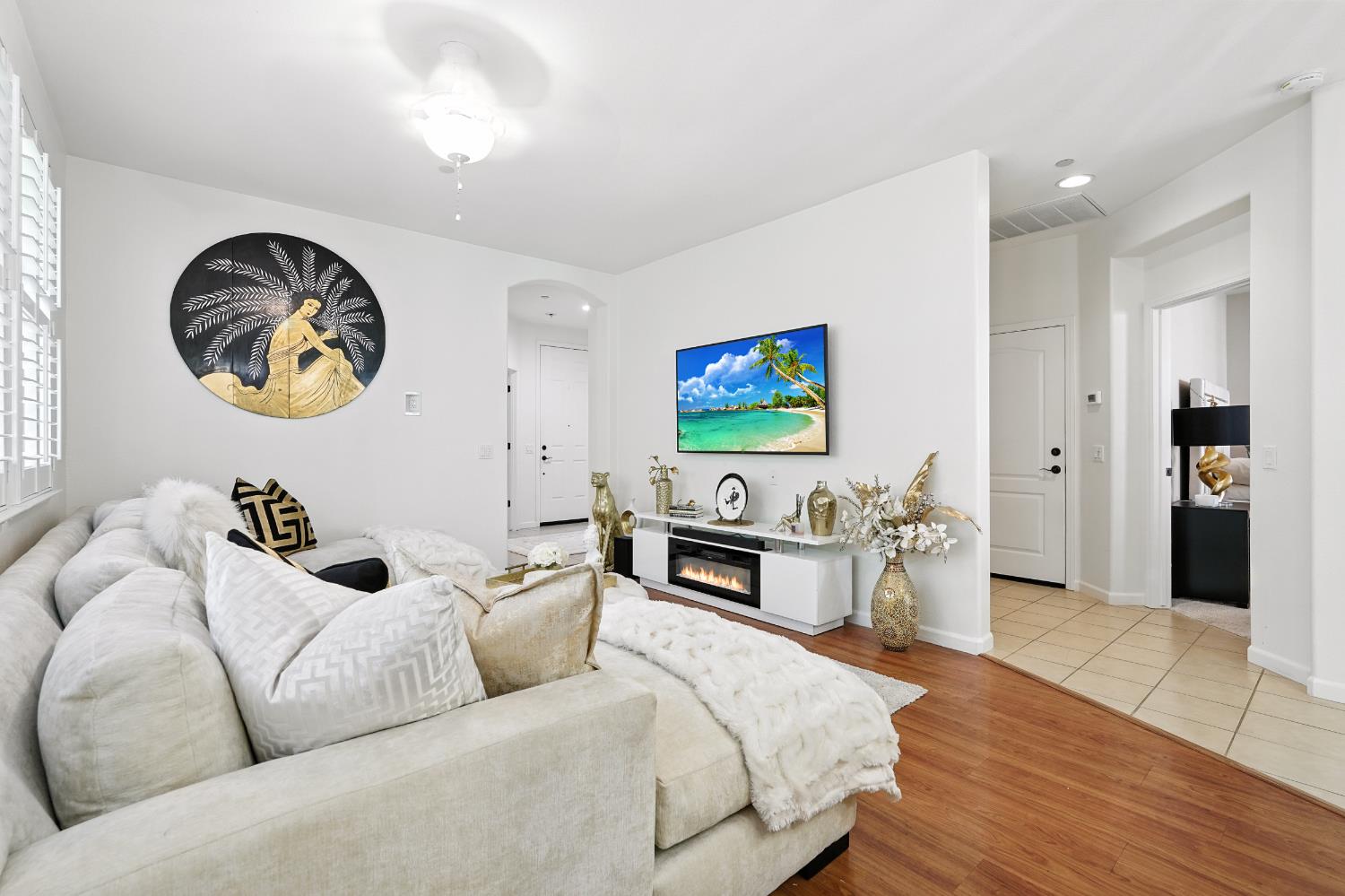 Roseville, California, 95747, United States, 2 Bedrooms Bedrooms, ,2 BathroomsBathrooms,Residential,For Sale,1918071