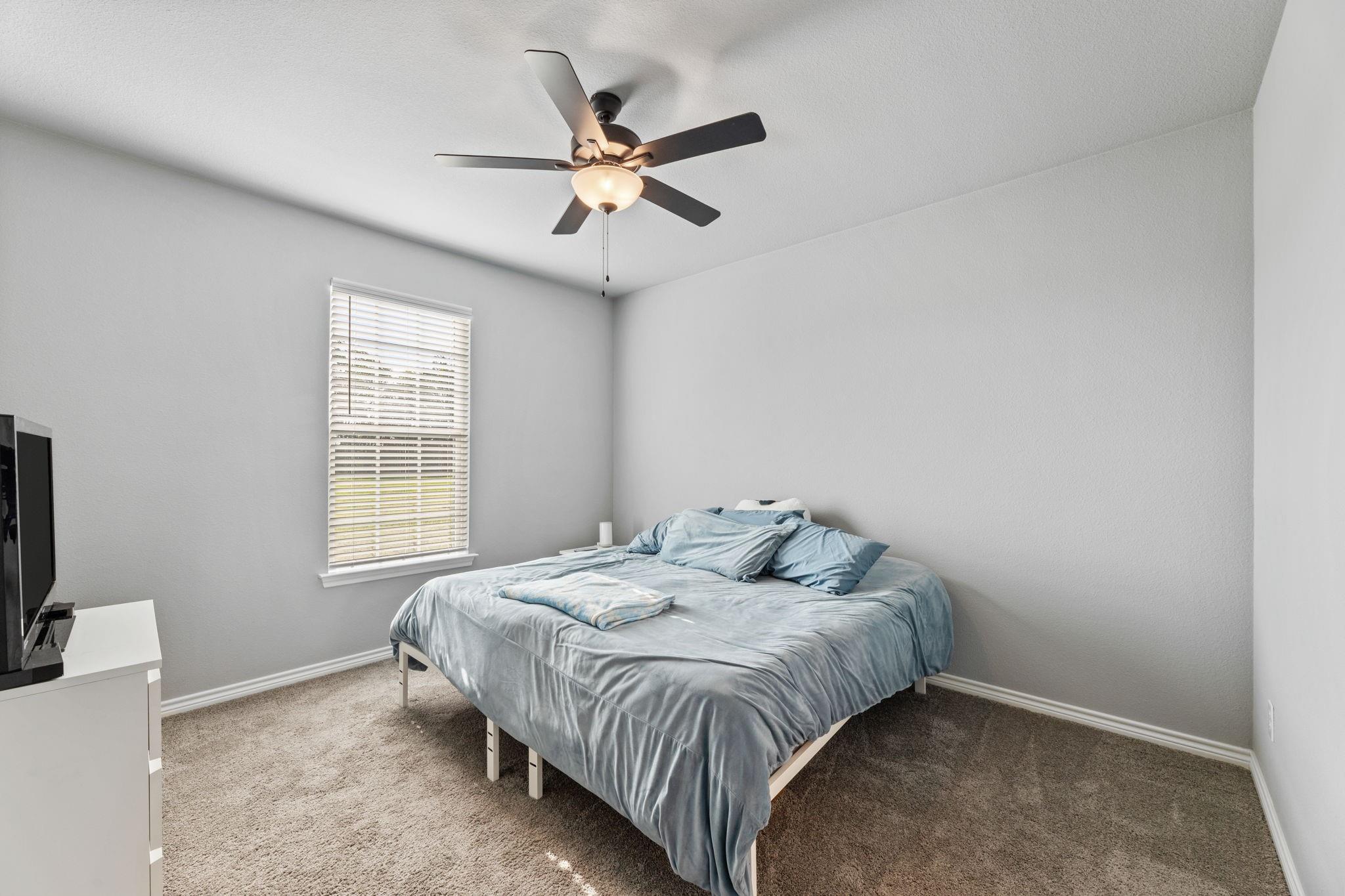 Wills Point, Texas, 75169, United States, 5 Bedrooms Bedrooms, ,5 BathroomsBathrooms,Residential,For Sale,2002529