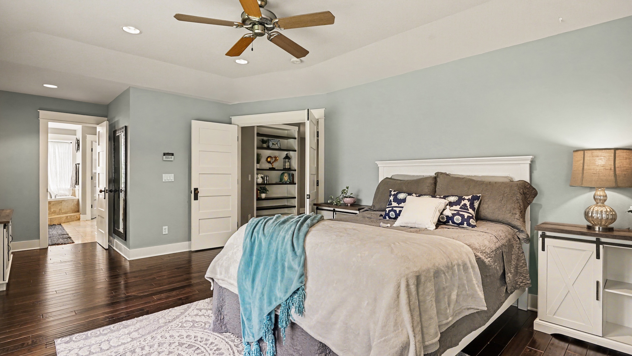  Peace & Privacy in Echo Lake - 物件實景