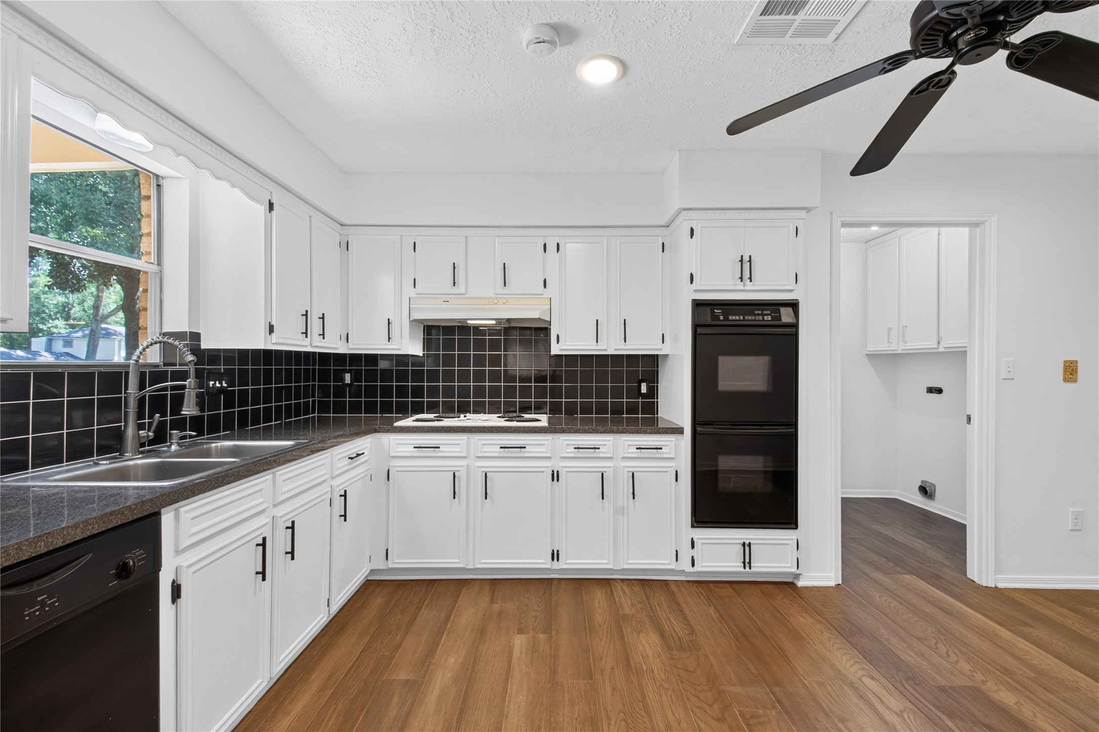  25223 Lynbriar Lane - 物件實景