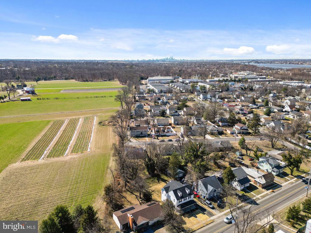Cinnaminson, New Jersey, 08077, United States, 5 Bedrooms Bedrooms, ,4 BathroomsBathrooms,Residential,For Sale,2032212