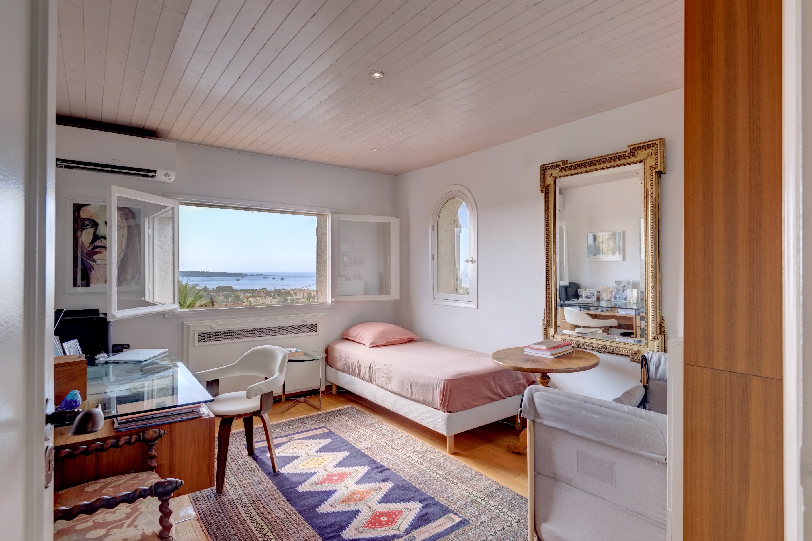  Golfe Juan, contemporary Provençal villa with pool and panoramic sea views - 物件實景