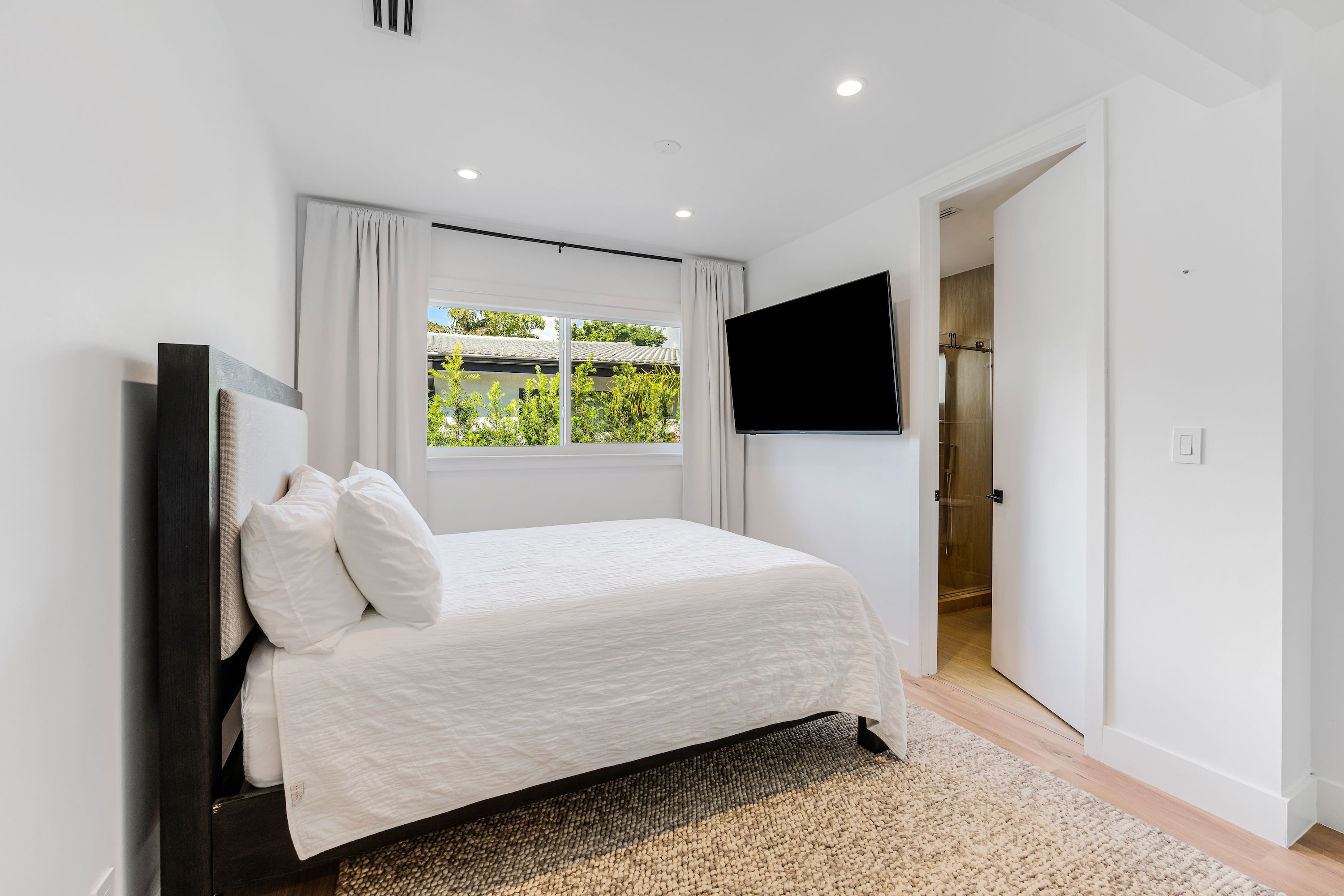  740 S Shore Dr, Miami Beach, FL, 33141 - 物件實景
