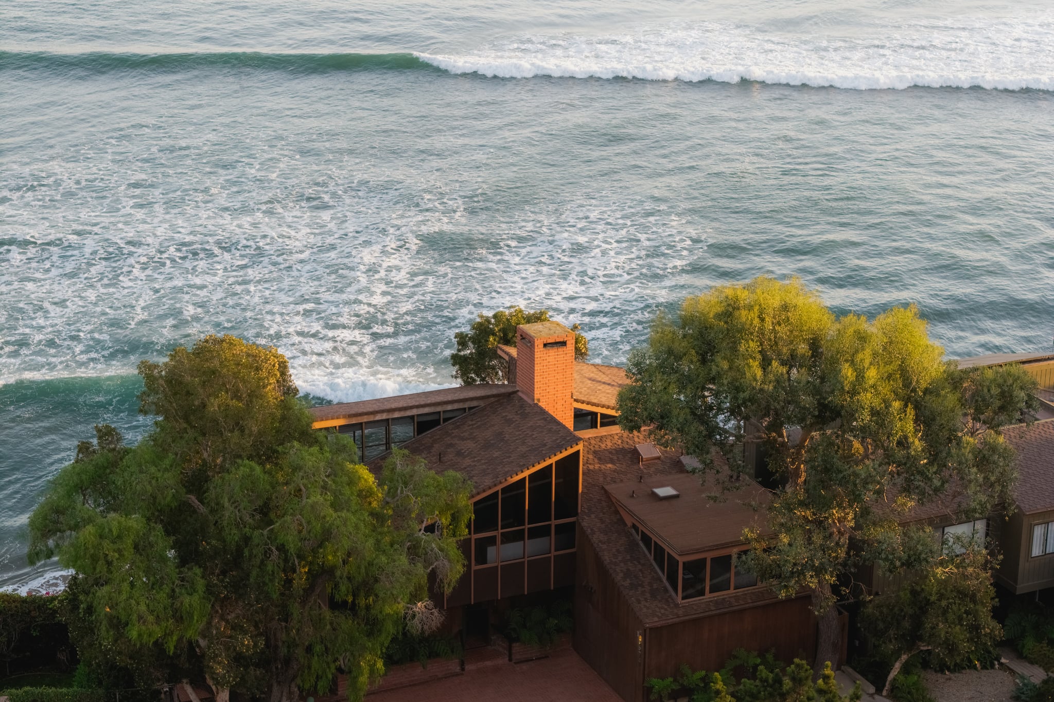  3674 Pacific Coast Highway, Ventura, CA 93001 - 物件實景