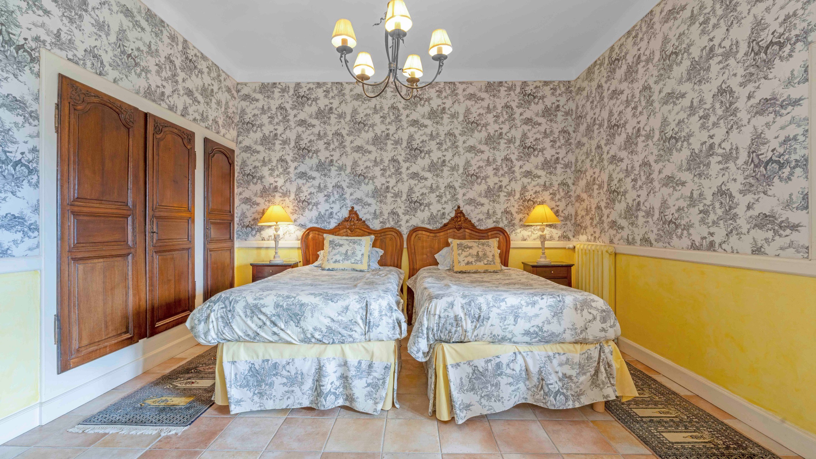  Exclusive Côte d’Azur villa for sale in Sainte-Maxime, prime location near sea … - 物件實景