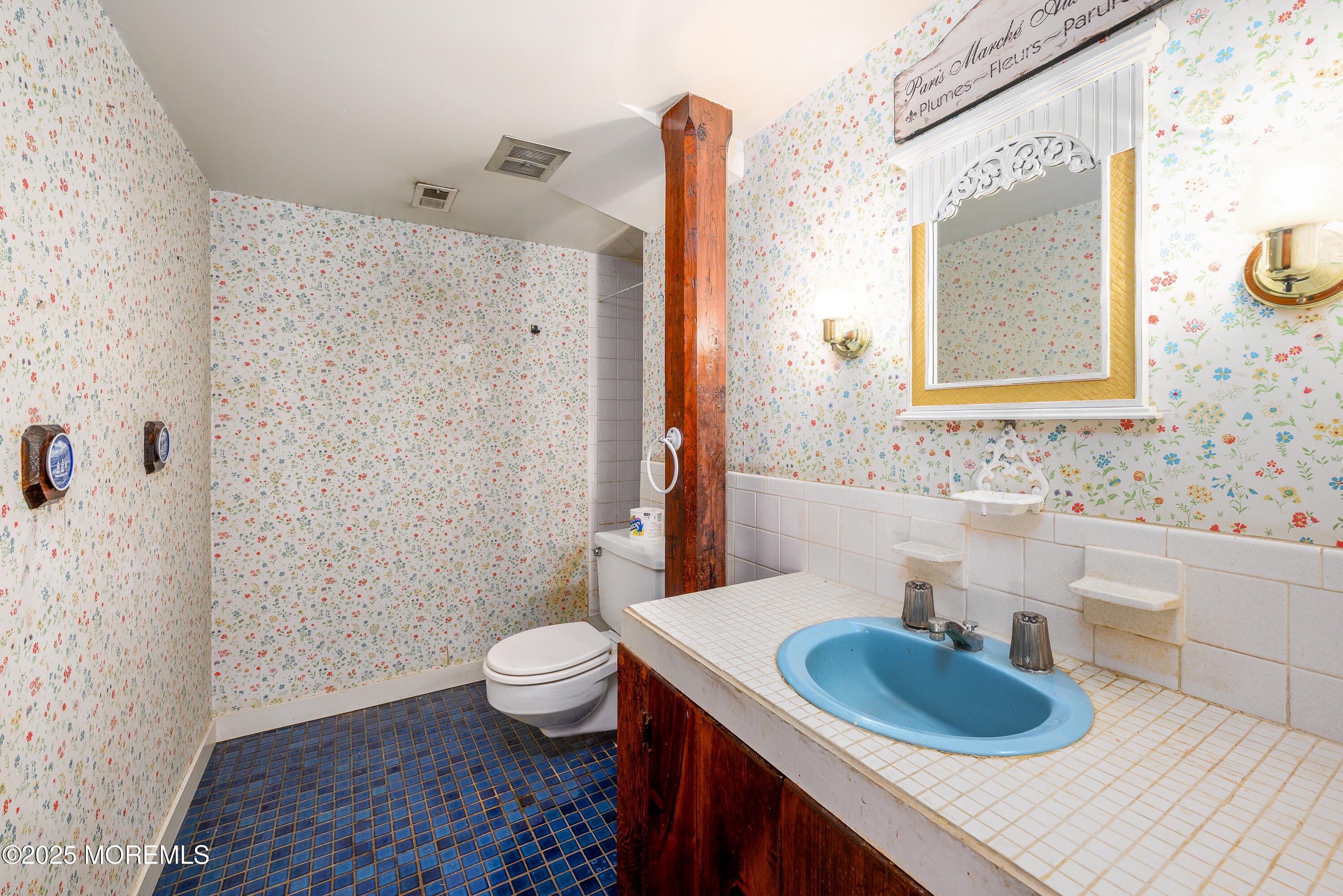 Marlboro, New Jersey, 07746, United States, 3 Bedrooms Bedrooms, ,3 BathroomsBathrooms,Residential,For Sale,1974582