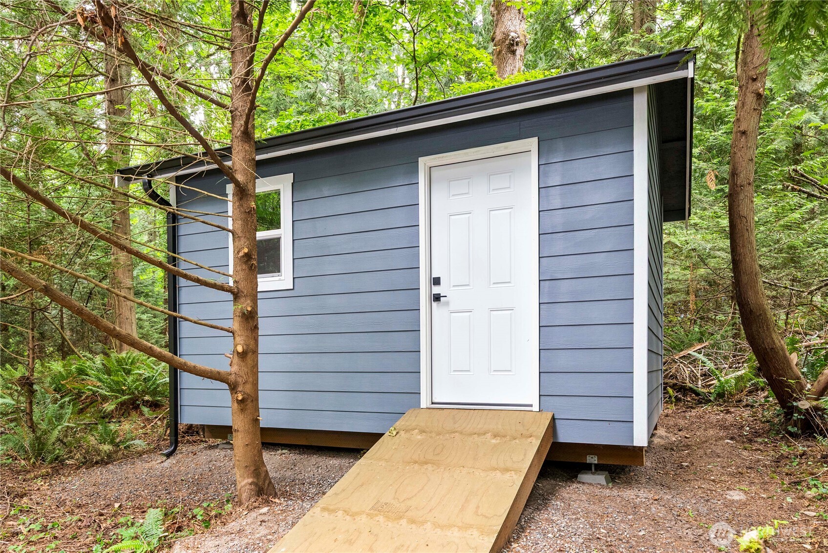 Bainbridge Island, Washington, 98110, United States, 3 Bedrooms Bedrooms, ,1 BathroomBathrooms,Residential,For Sale,1890682